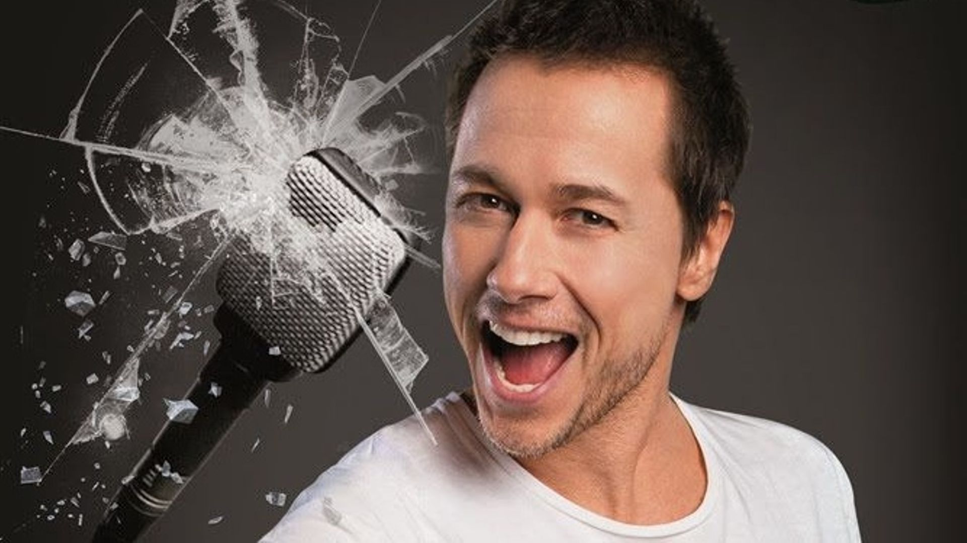 Stéphane Rousseau 'brise la glace' dans son nouveau spectacle - RTBF Actus