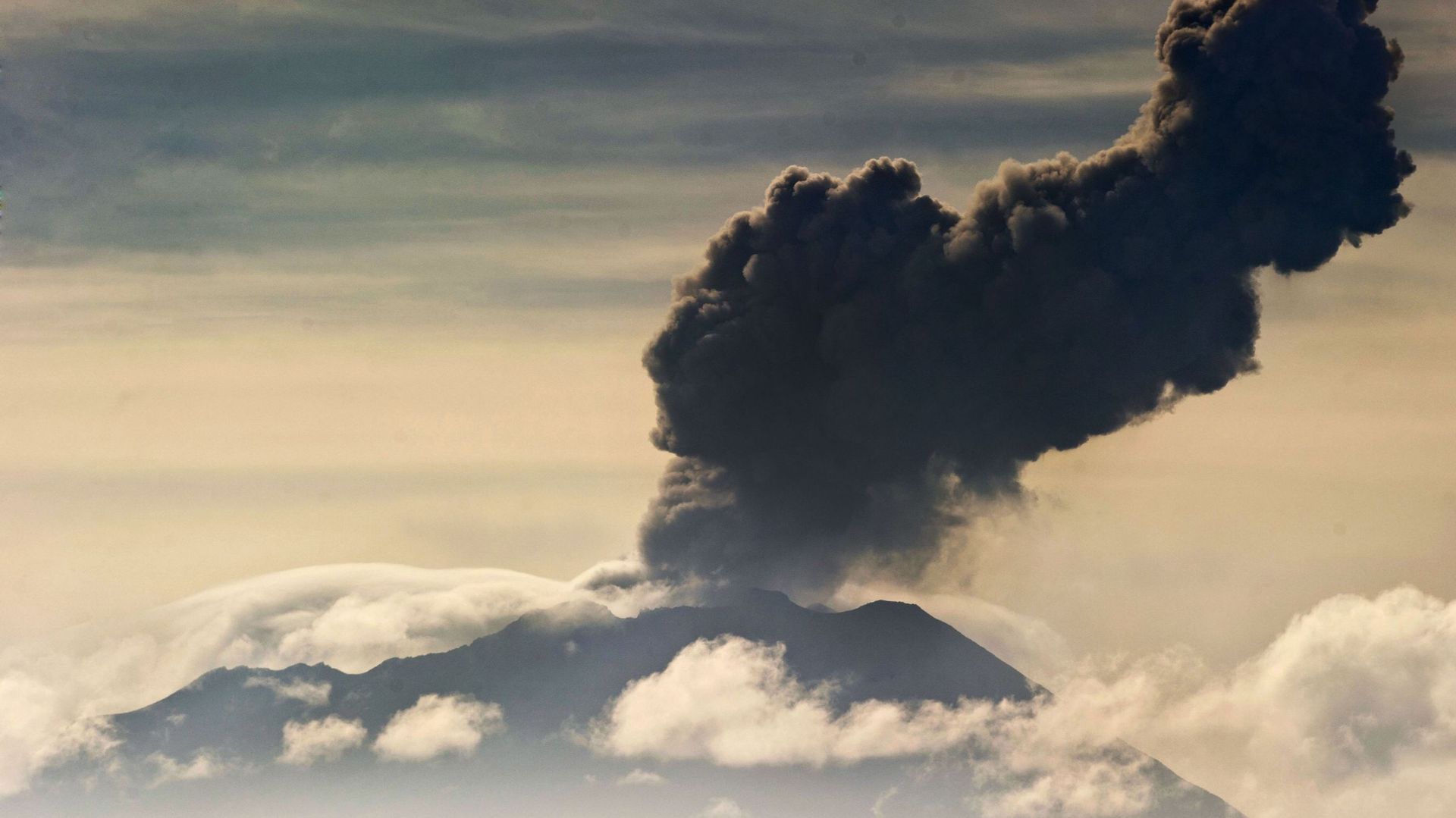 Le volcan Ubinas en 2014