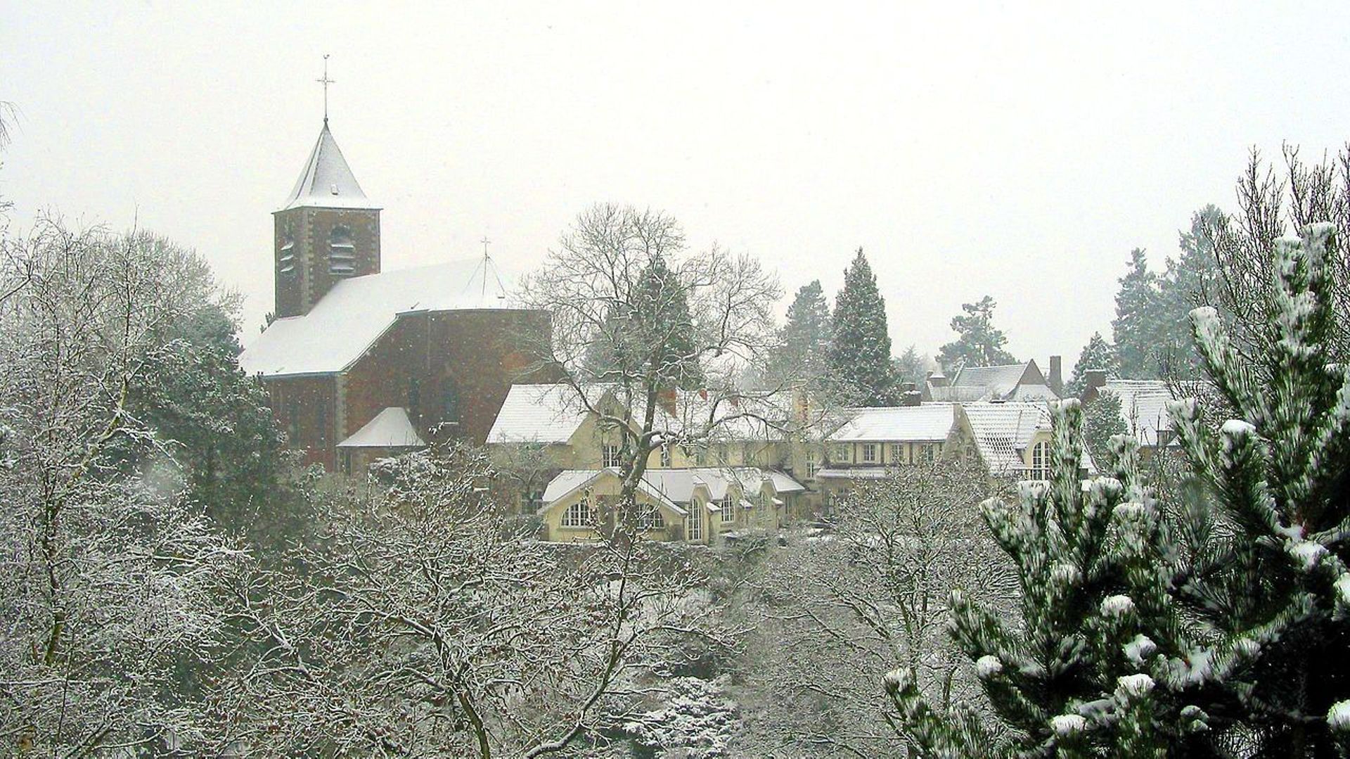 Vieux village de Casteau sous la neige