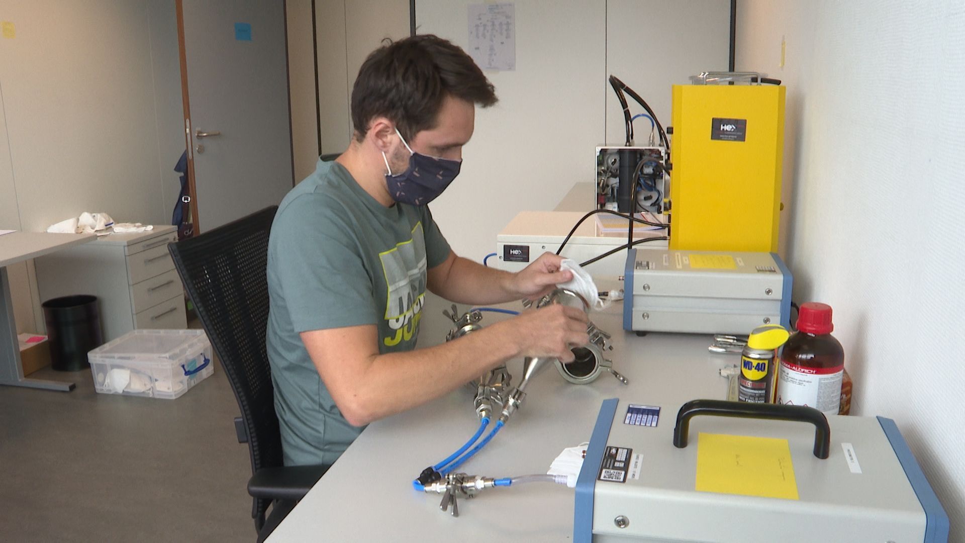 Le laboratoire HeX utilise un banc d'essai pour tester les filtres des masques