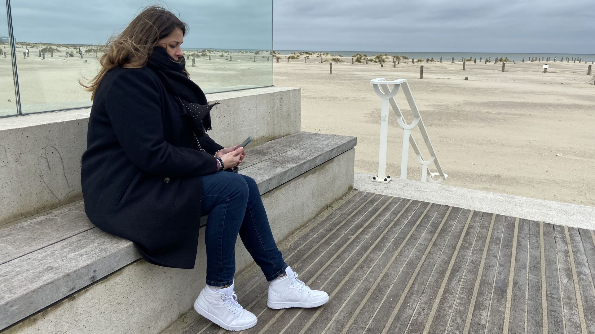 Nathalie Dexpert, victime de l’attentat à l’aéroport, suit le procès à Bruxelles ou depuis Dunkerque.