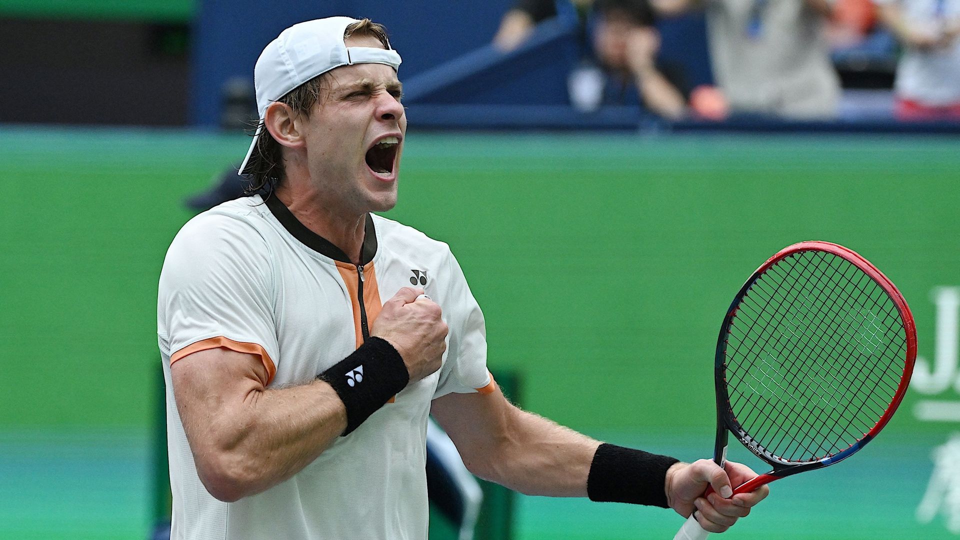 ATP 1000 Shanghaï : Zizou Bergs s’en sort face à Gabriel Diallo au terme d’une fin de match haletante et attend Djokovic en 1/4