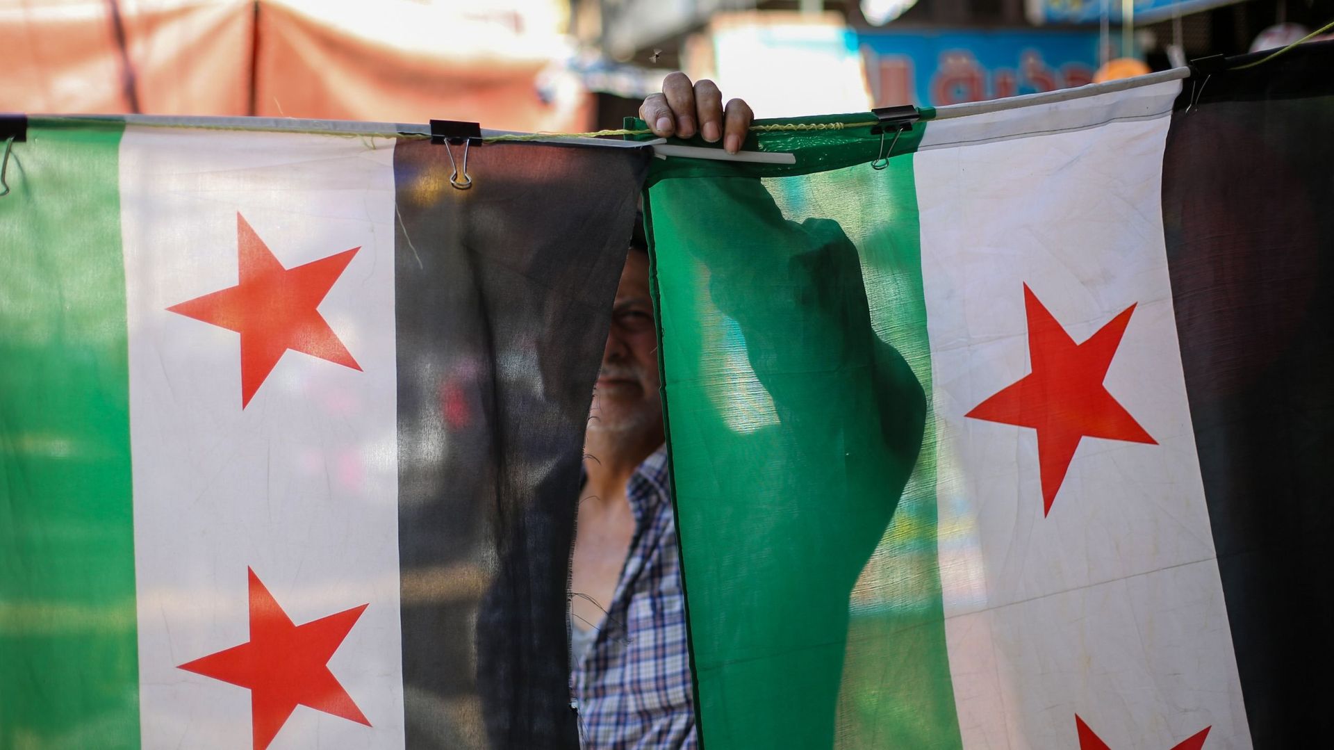 Syrie : quelle démocratie pour le nouvel État syrien après des années de dictature ?