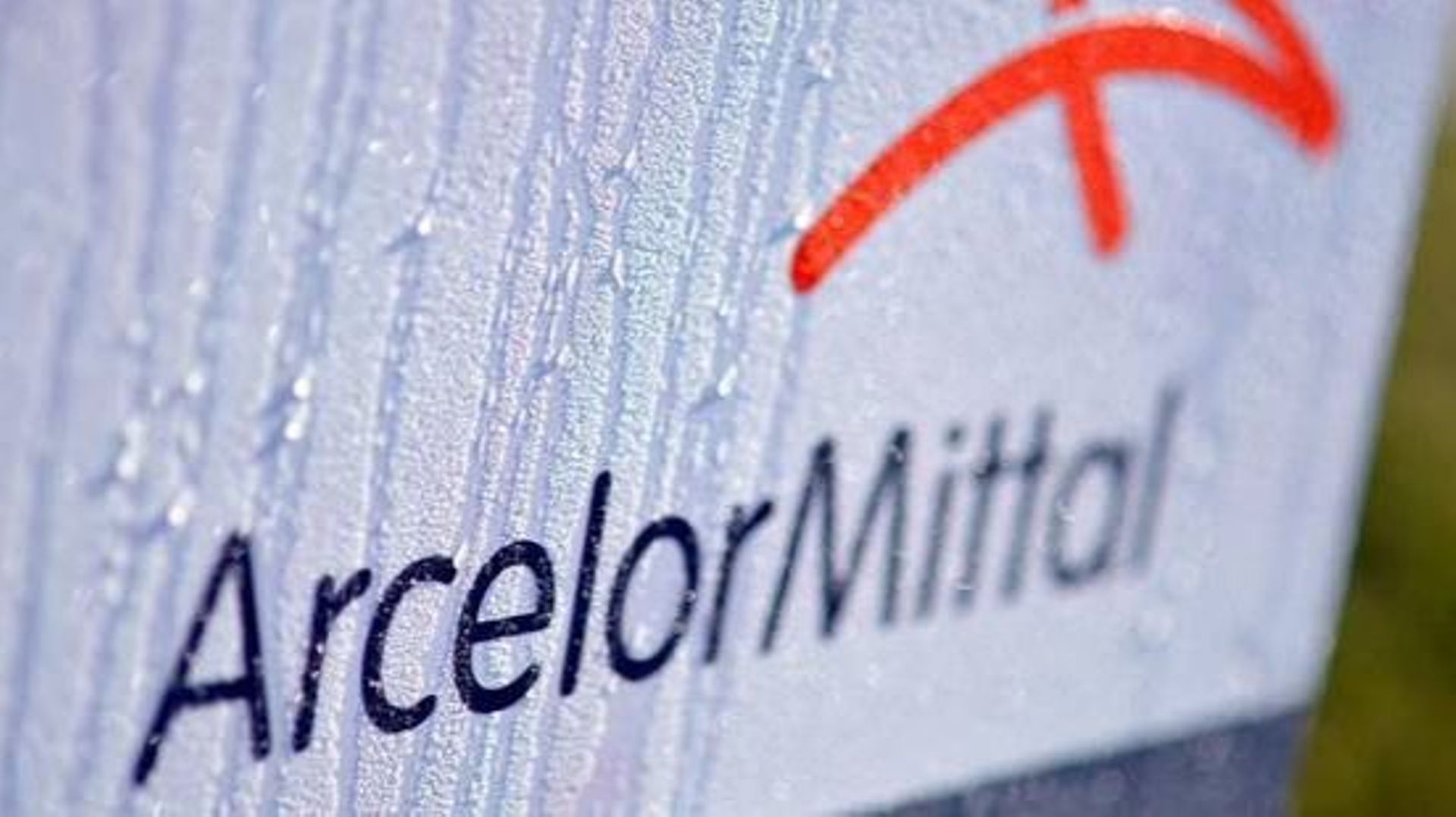 Il y a 10 ans, Arcelor est racheté par Mittal: de la résistance à la désillusion 