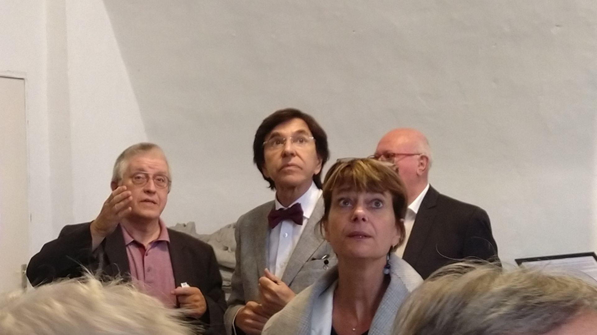 Elio Di Rupo et Valérie Debue lors de la visite de la Chapelle funéraire des seigneurs de Boussu