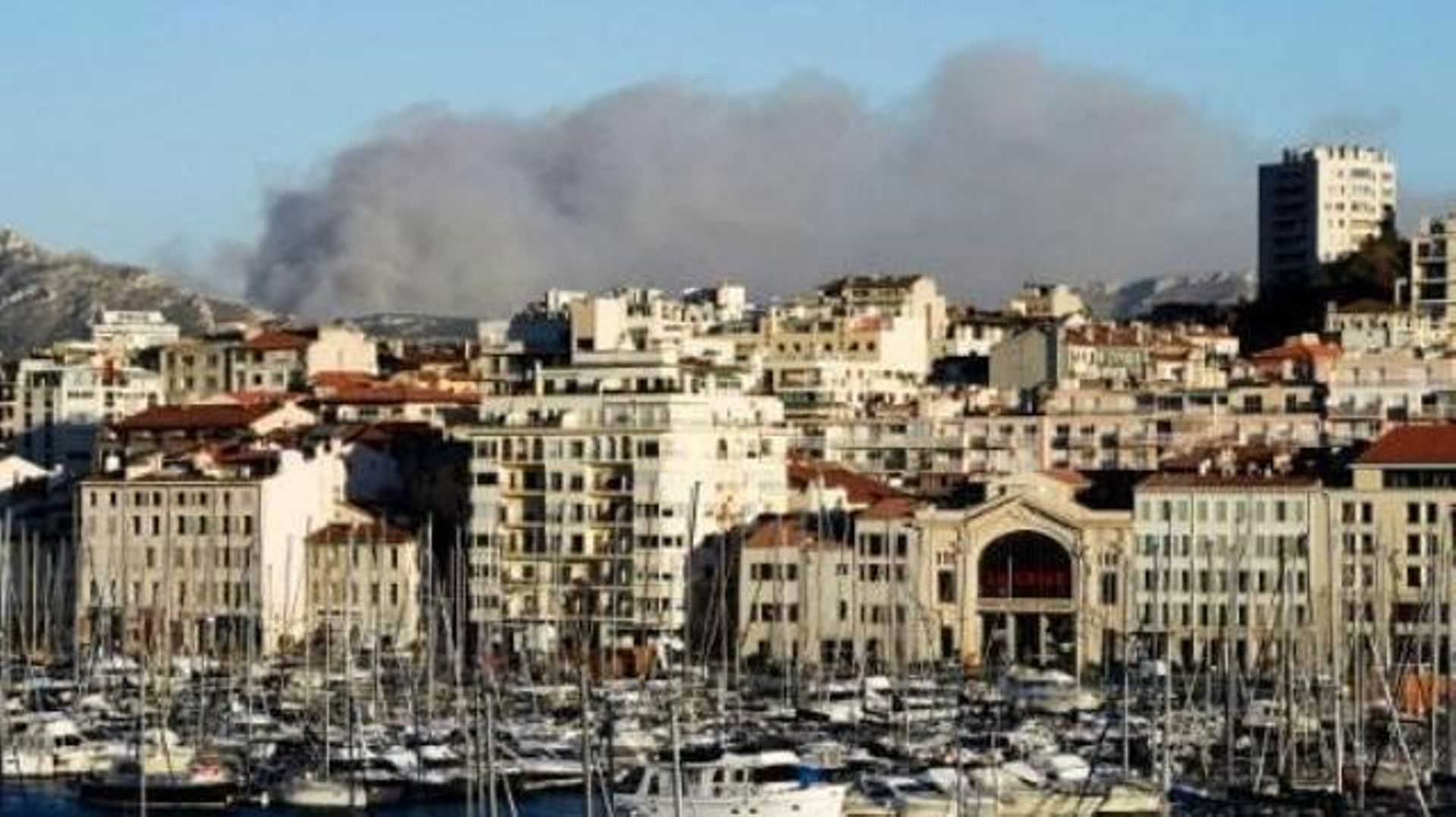 France : le feu de nouveau aux portes de Marseille