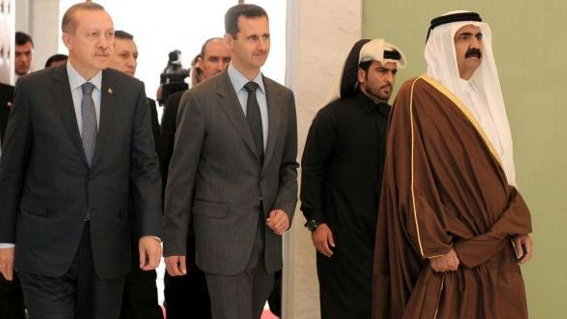 Трубопровод из катара через сирию в европу. Катара сирия. Катара сирия. Газопровод катар европа через сирию. Газовая труба из катара через сирию в европу.