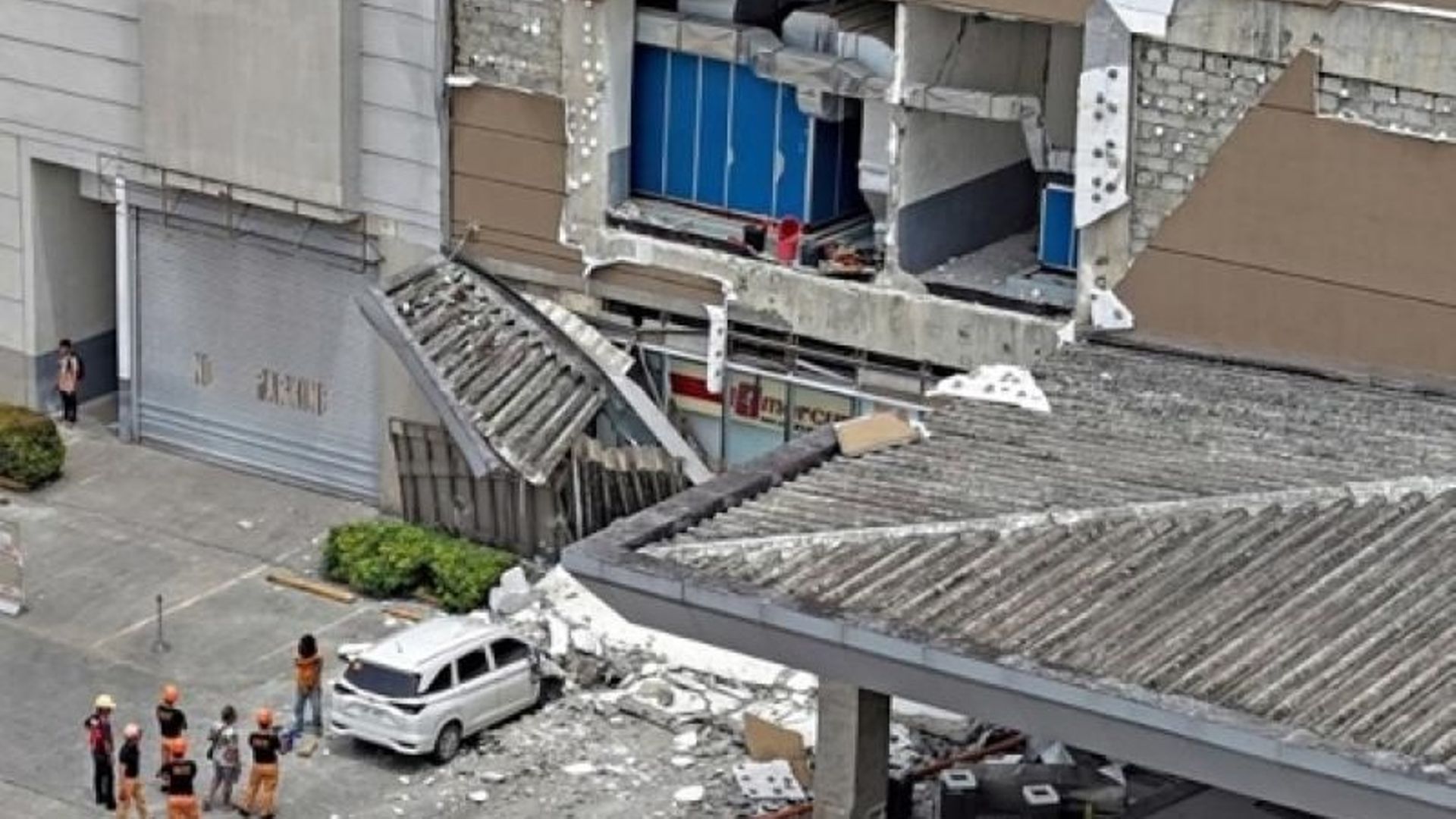 Un séisme de magnitude 7,4 aux Philippines fait au moins six morts