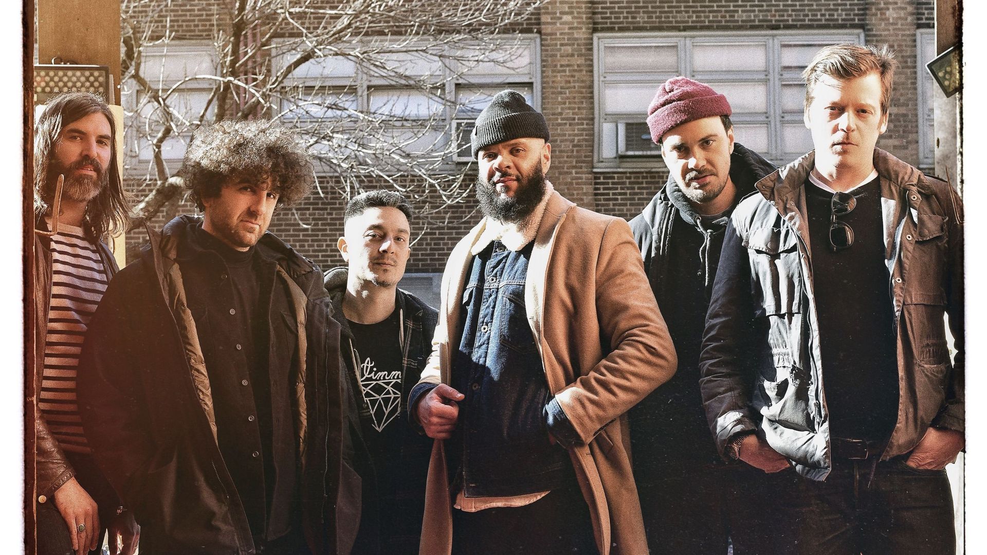 Depuis son studio new-yorkais, le Menahan Street Band catapulte un nouvel album dans l'espace.