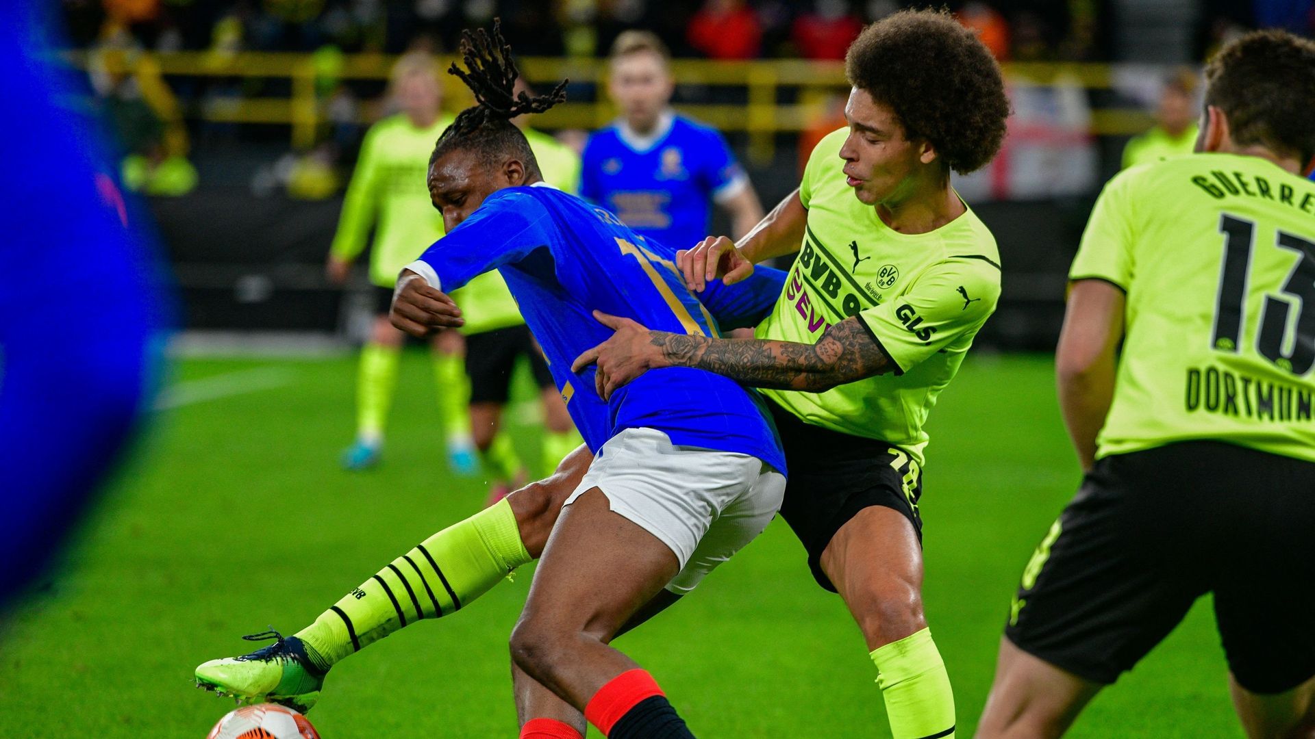 Dortmund a pris une grosse claque face aux Rangers.