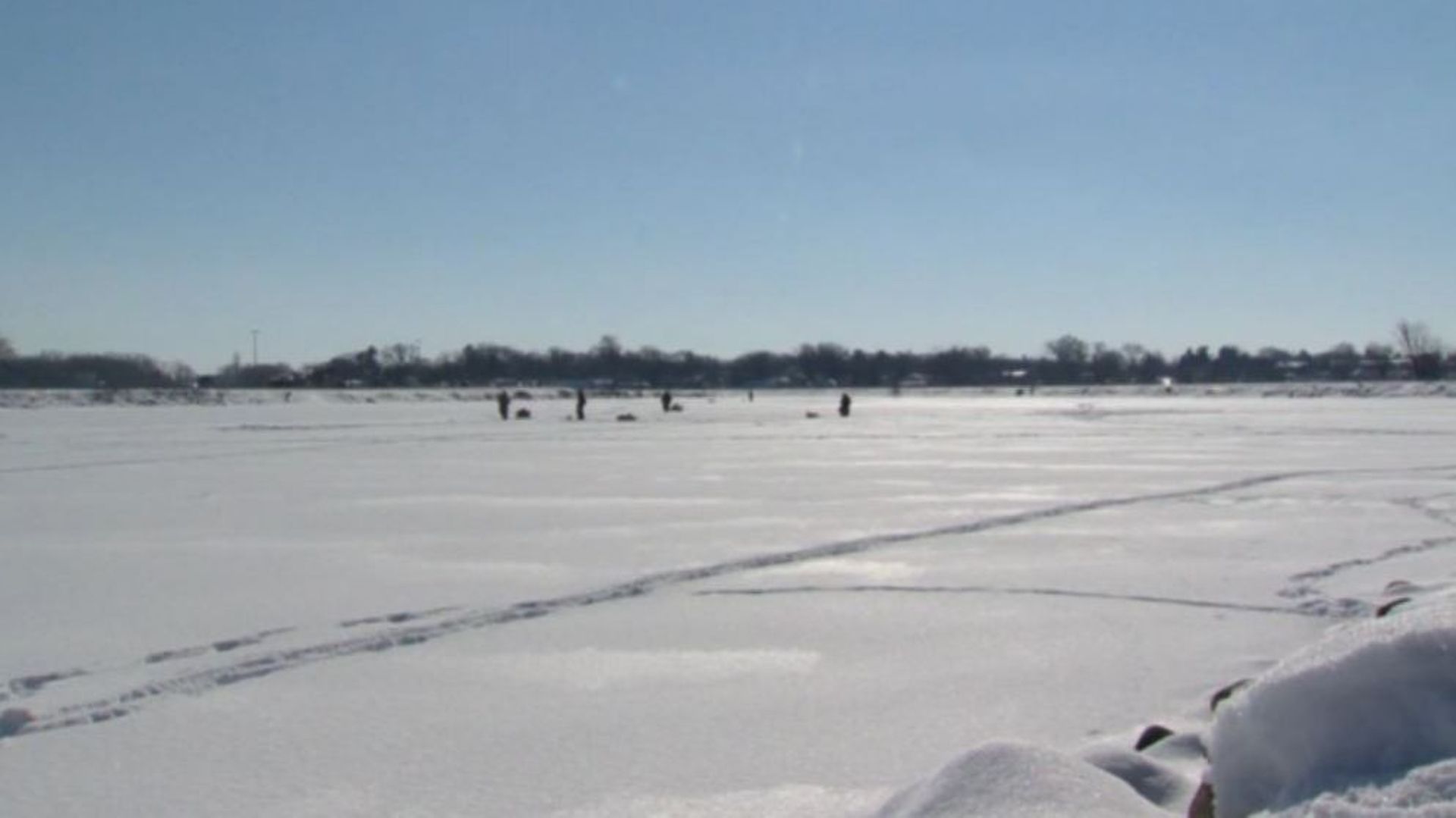 Un lac gelé à Madison (Wisconsin)
