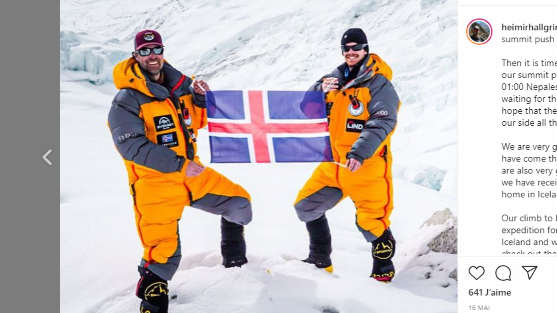 Les deux alpinistes islandais sur le toit de l'Everest.