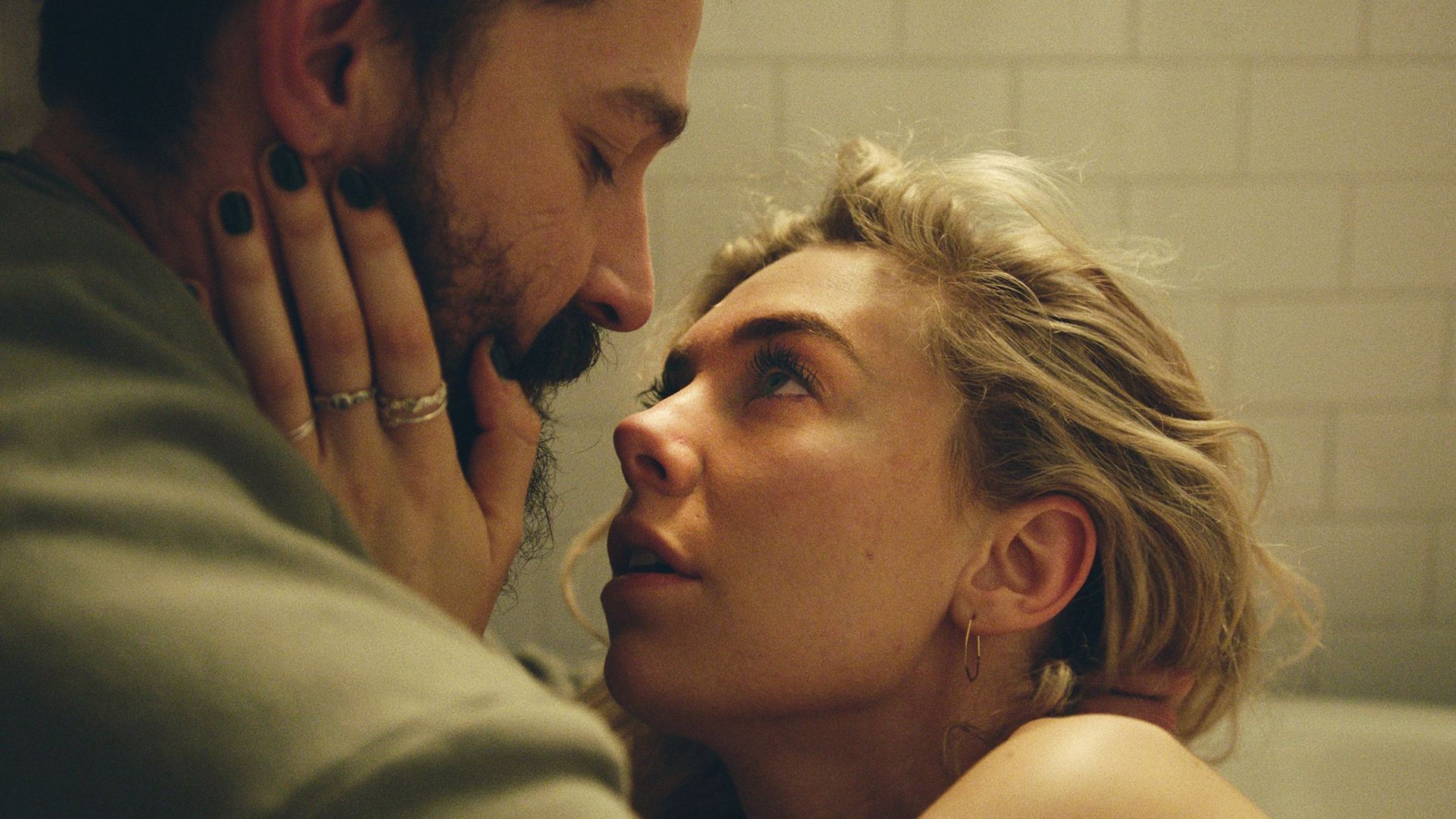 Vanessa Kirby et Shia Labeouf dans "Pieces of a Woman"