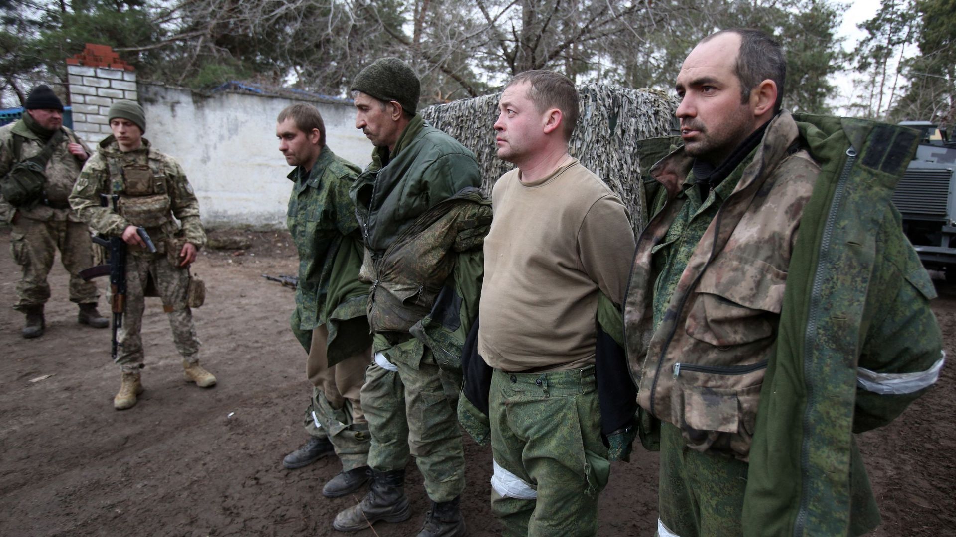 Guerre en Ukraine : deux échanges de prisonniers russo-ukrainiens ont eu  lieu, selon Moscou - rtbf.be