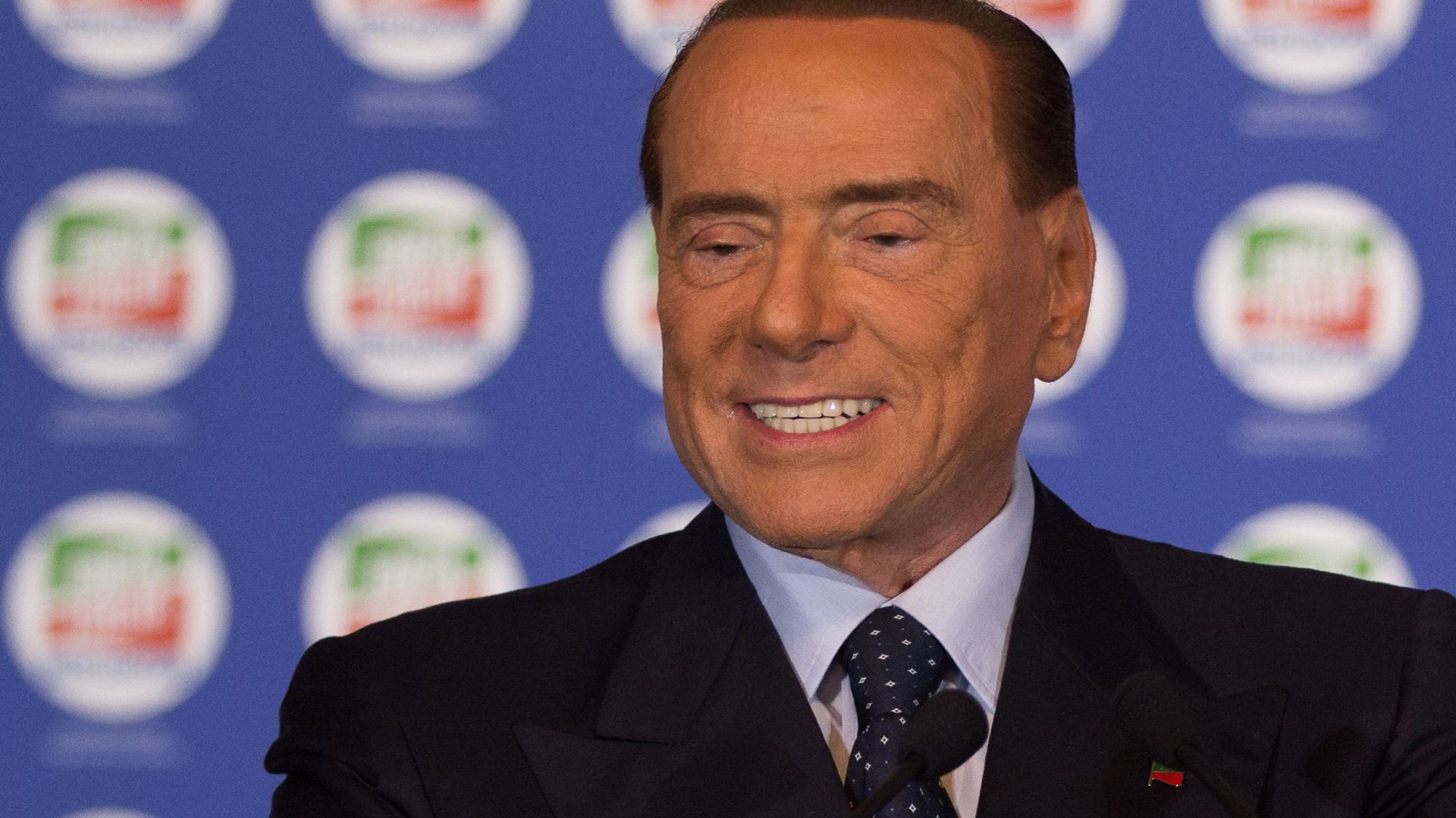 Italie: Silvio Berlusconi visé par une enquête sur des crimes mafieux