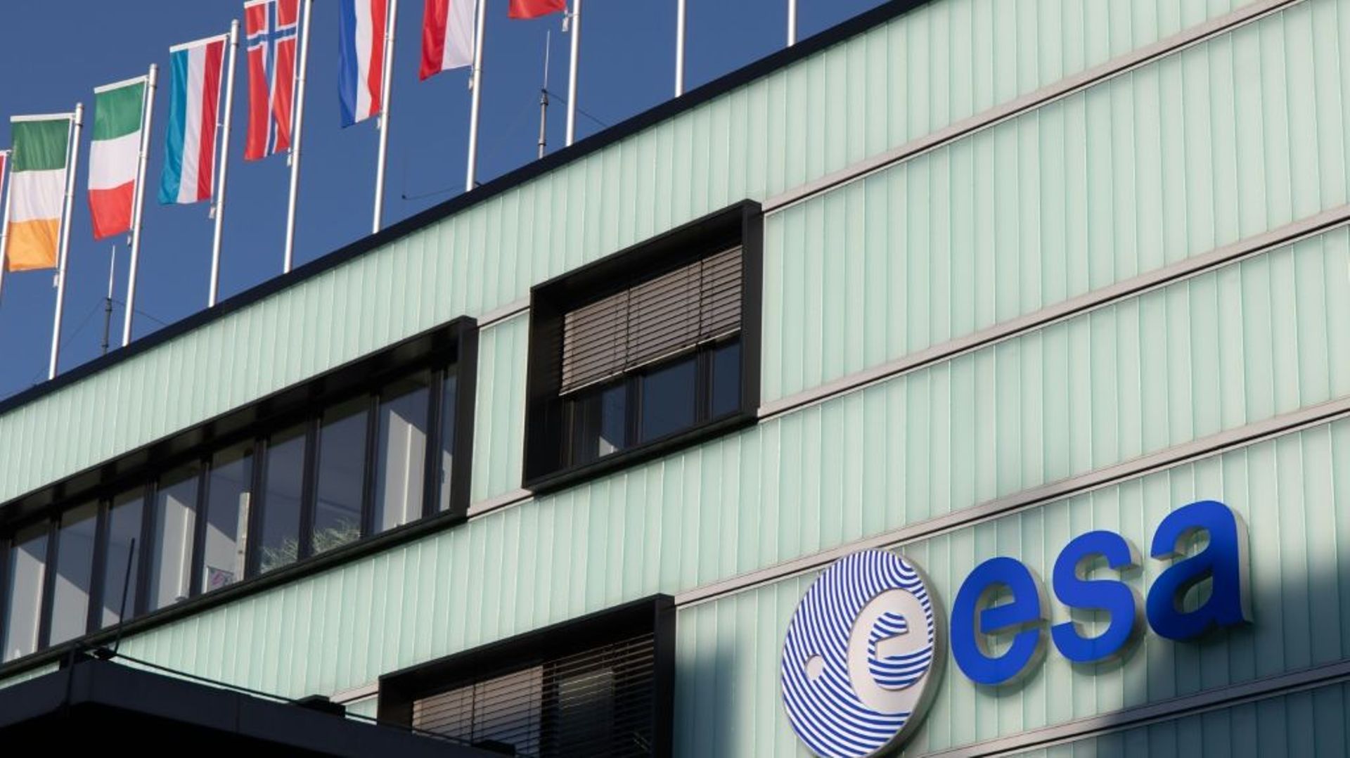 L'Agence spatiale européenne (ESA) a signé avec le spécialiste allemand de l'espace OHB System le premier grand contrat industriel pour la mission HERA de défense planétaire et d'exploration des astéroïdes