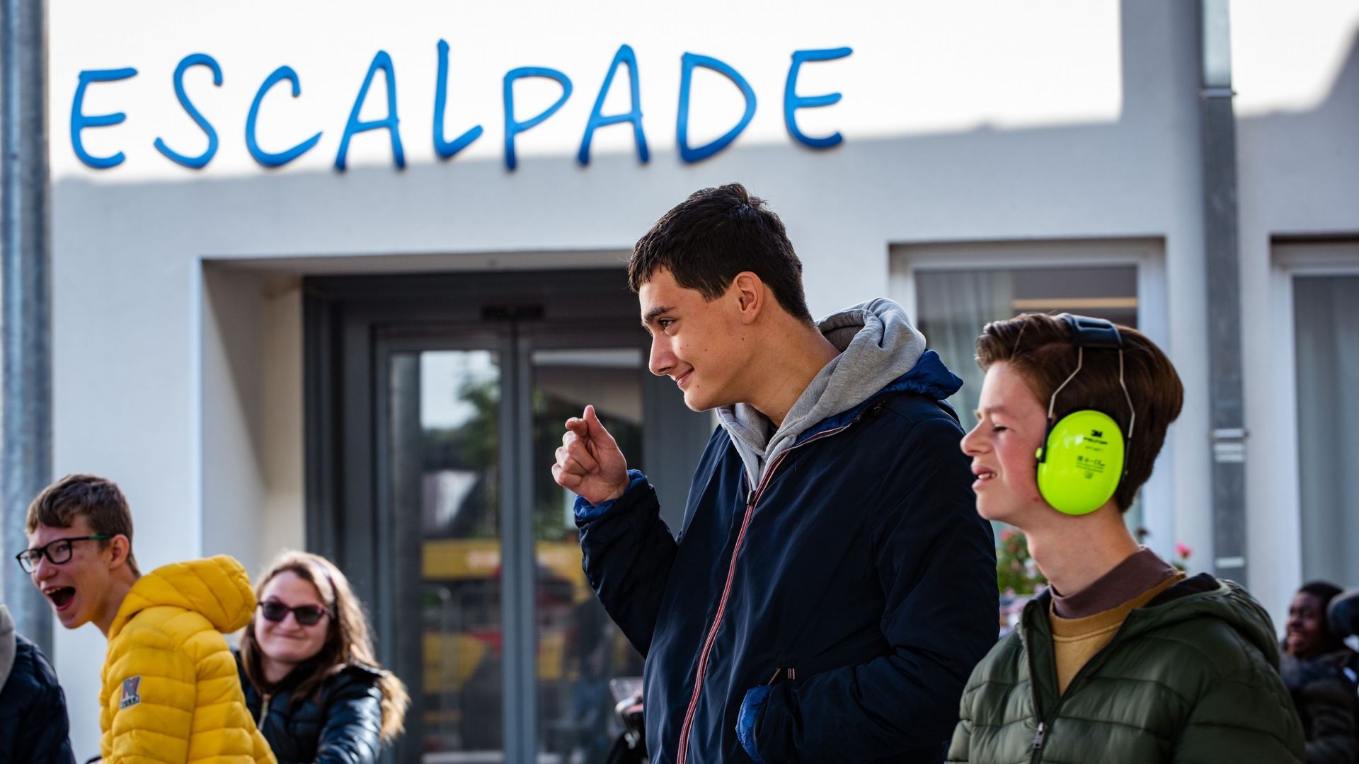 L'Escalpade, c'est une école fondamentale et une école secondaires spécialisées, ainsi qu'un centre de jours.
