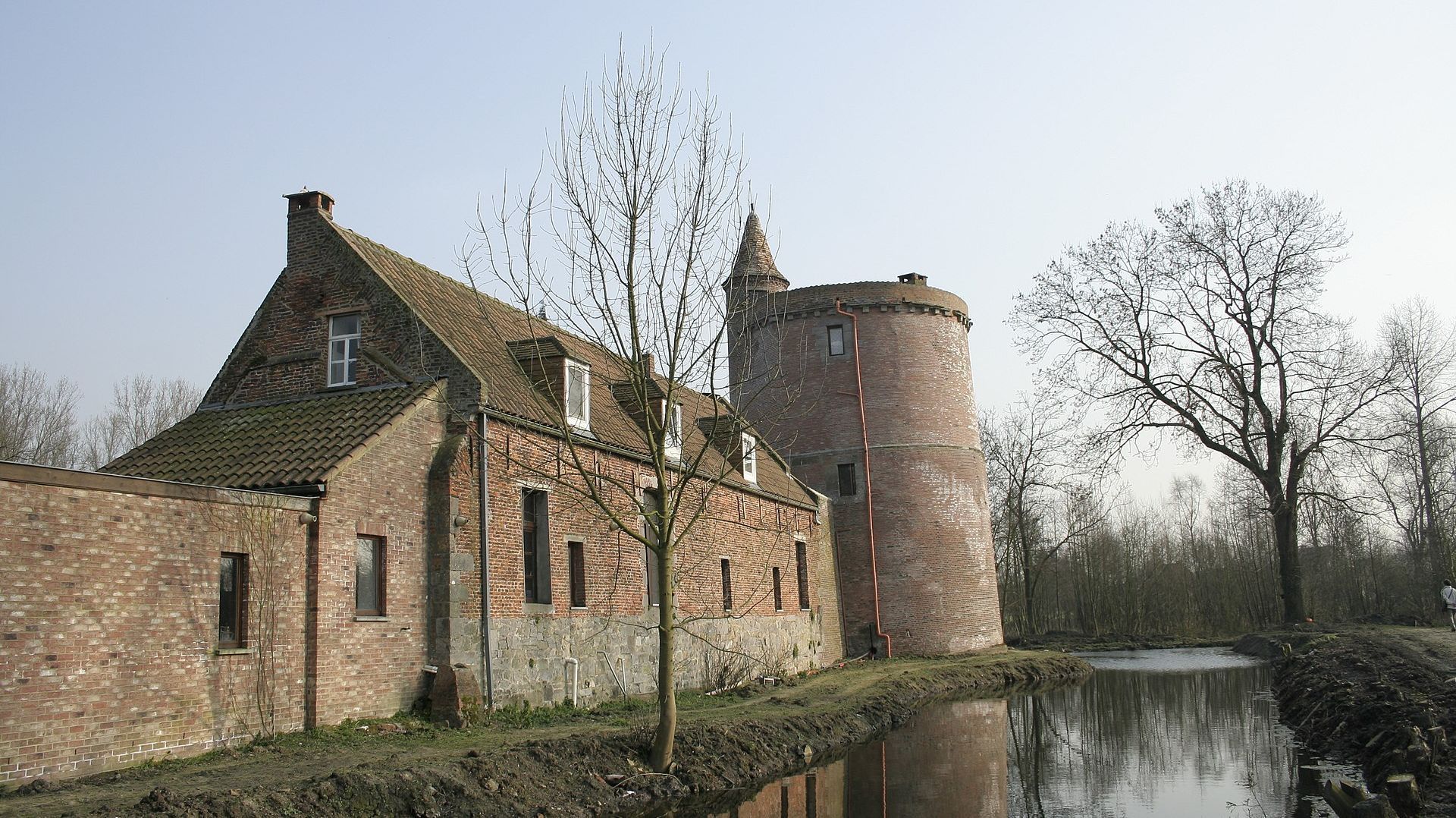Le prieuré bénédictin d’Herchies (ancien château d’Egmont)