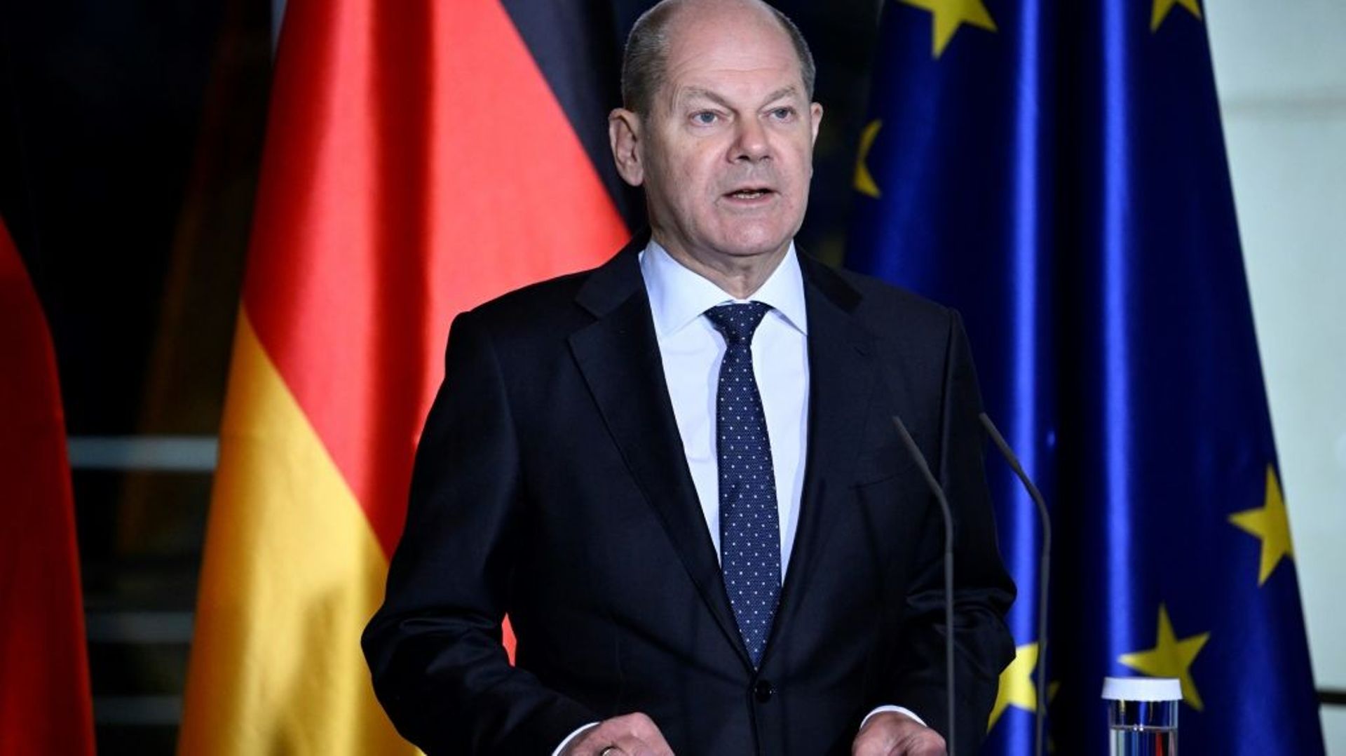 Le chancelier allemand Olaf Scholz, lors d'une conférence de presse à Berlin le 12 décembre 2022, après le sommet virtuel des dirigeants du G7