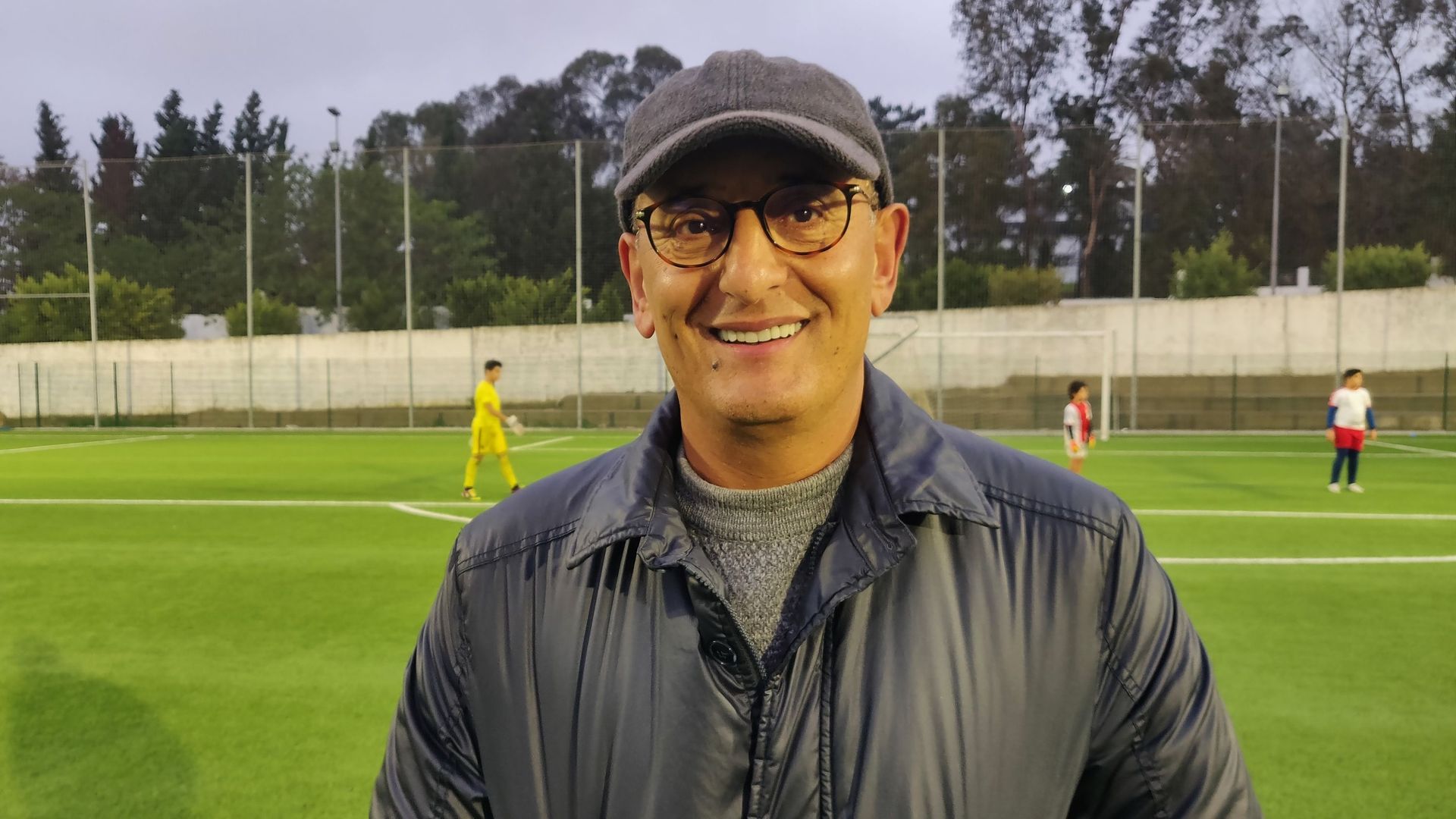  Hassan Hajlaoui, ancien joueur professionnel, entraîneur de l’équipe senior et directeur technique du club