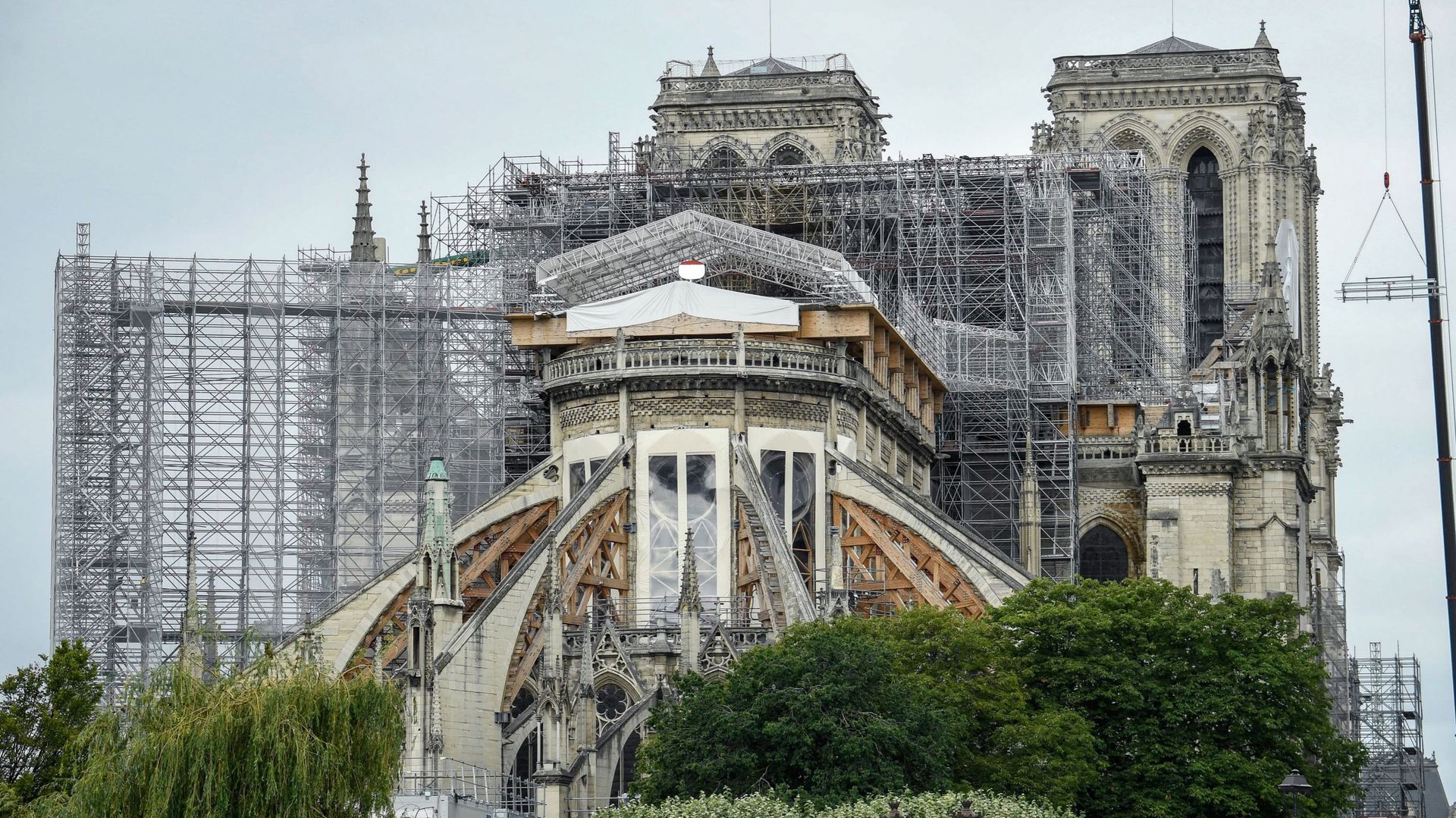 Le démontage de l’échafaudage calciné de Notre-Dame est achevé