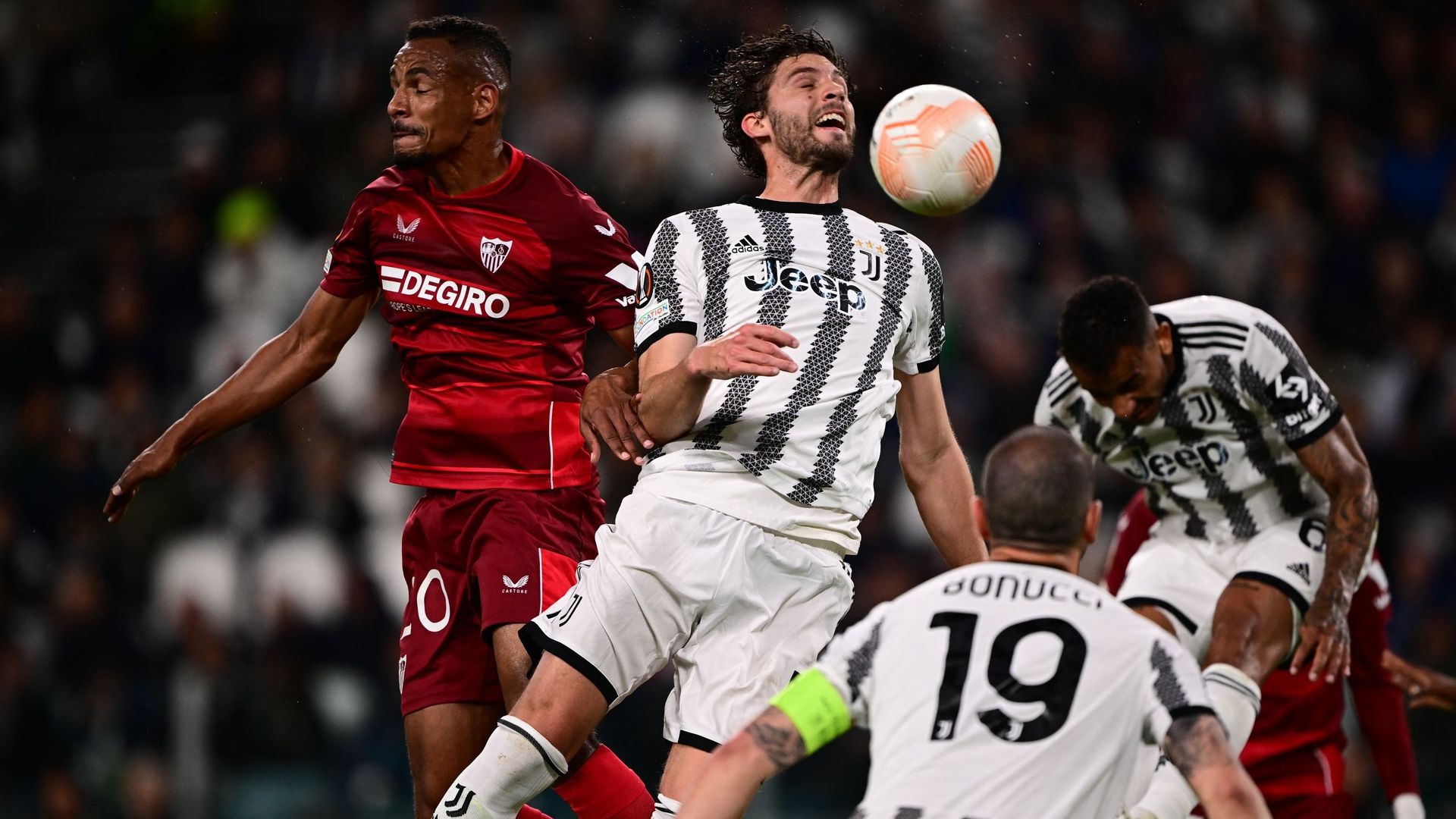 La Juventus et Séville se neutralisent lors de la demi-finale aller d’Europa League avec un score de 1-1
