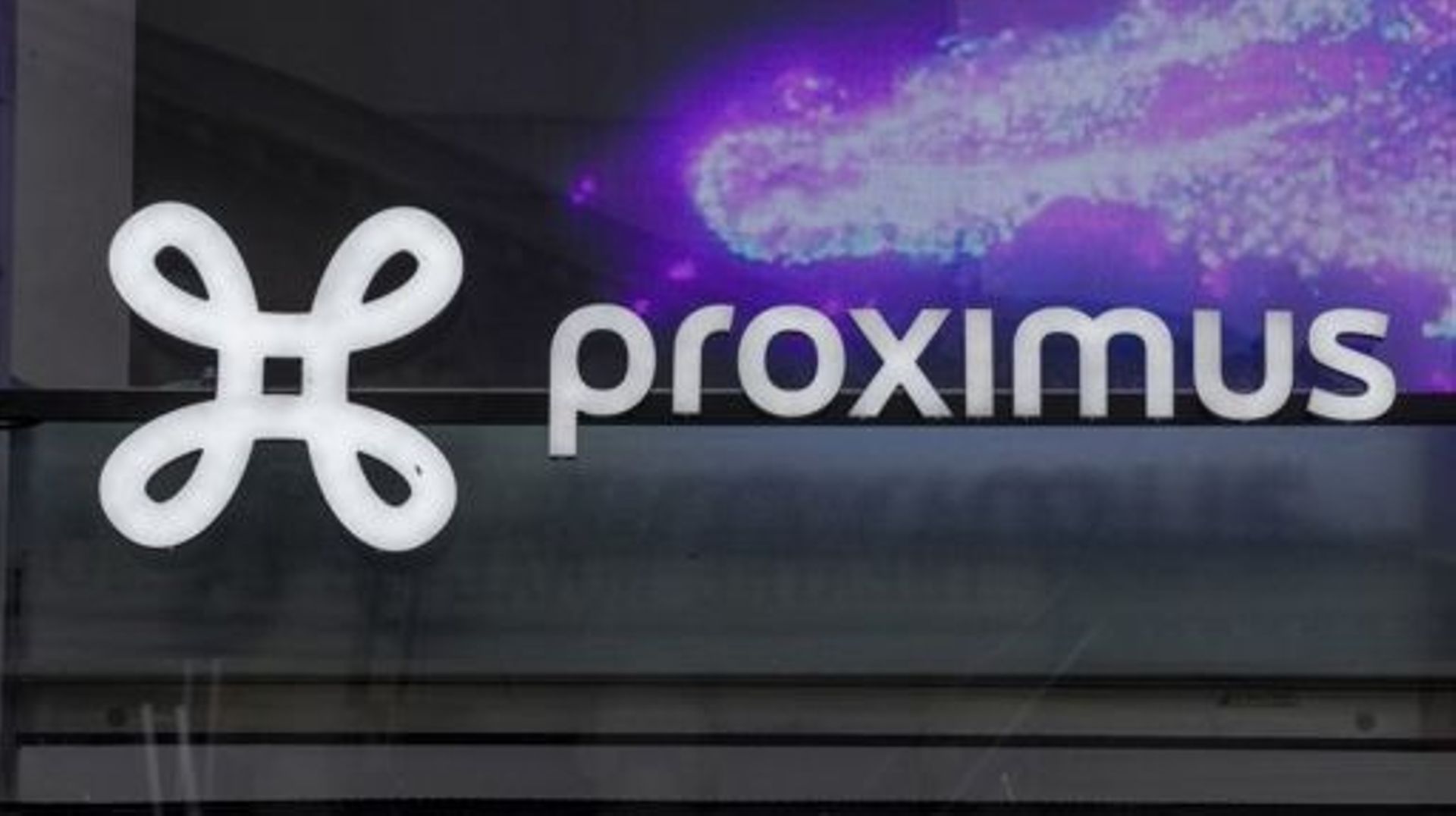 Illustration picture shows the logo of Proximus on a shop in the Monnaie – Munt neighborhood in Brussels city center, Saturday 18 February 2023. BELGA PHOTO NICOLAS MAETERLINCK