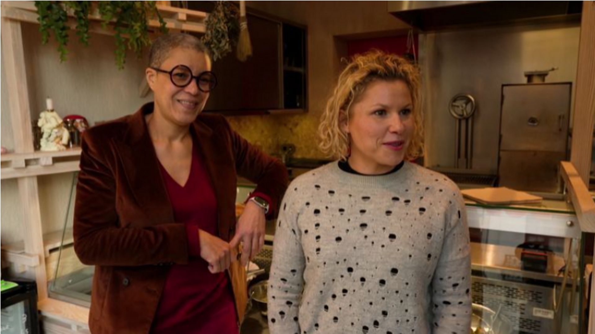 Myriam Baya et Florence Hainaut chez "Flamme"