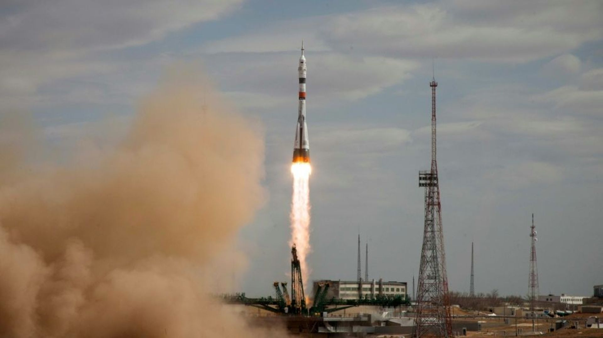 Une fusée Soyouz décolle du cosmodrome de Baïkonour en avril 2020 au Kazakhstan