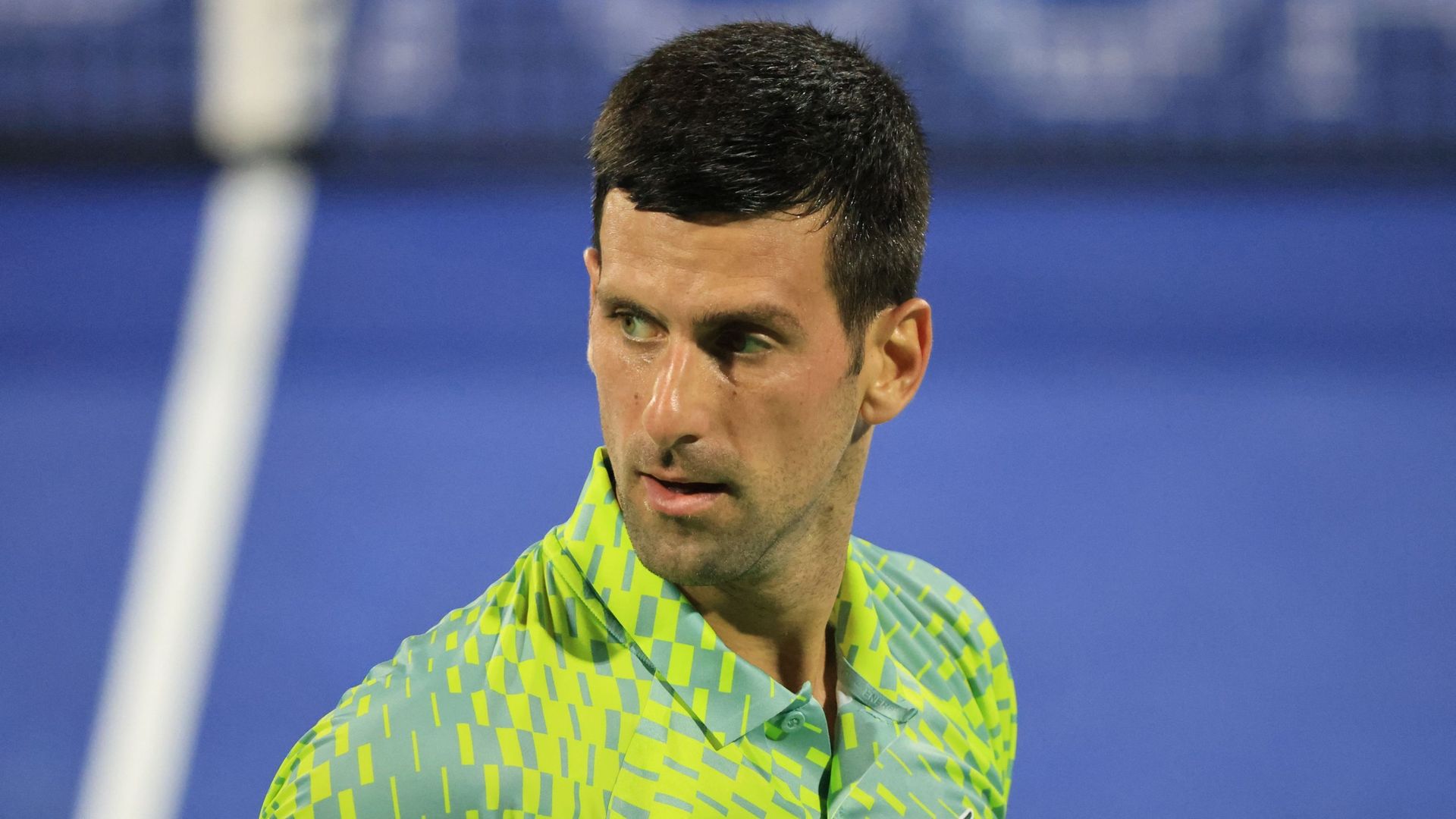 Novak Djokovic attend l'autorisation pour pouvoir entrer sur le territoire américain.