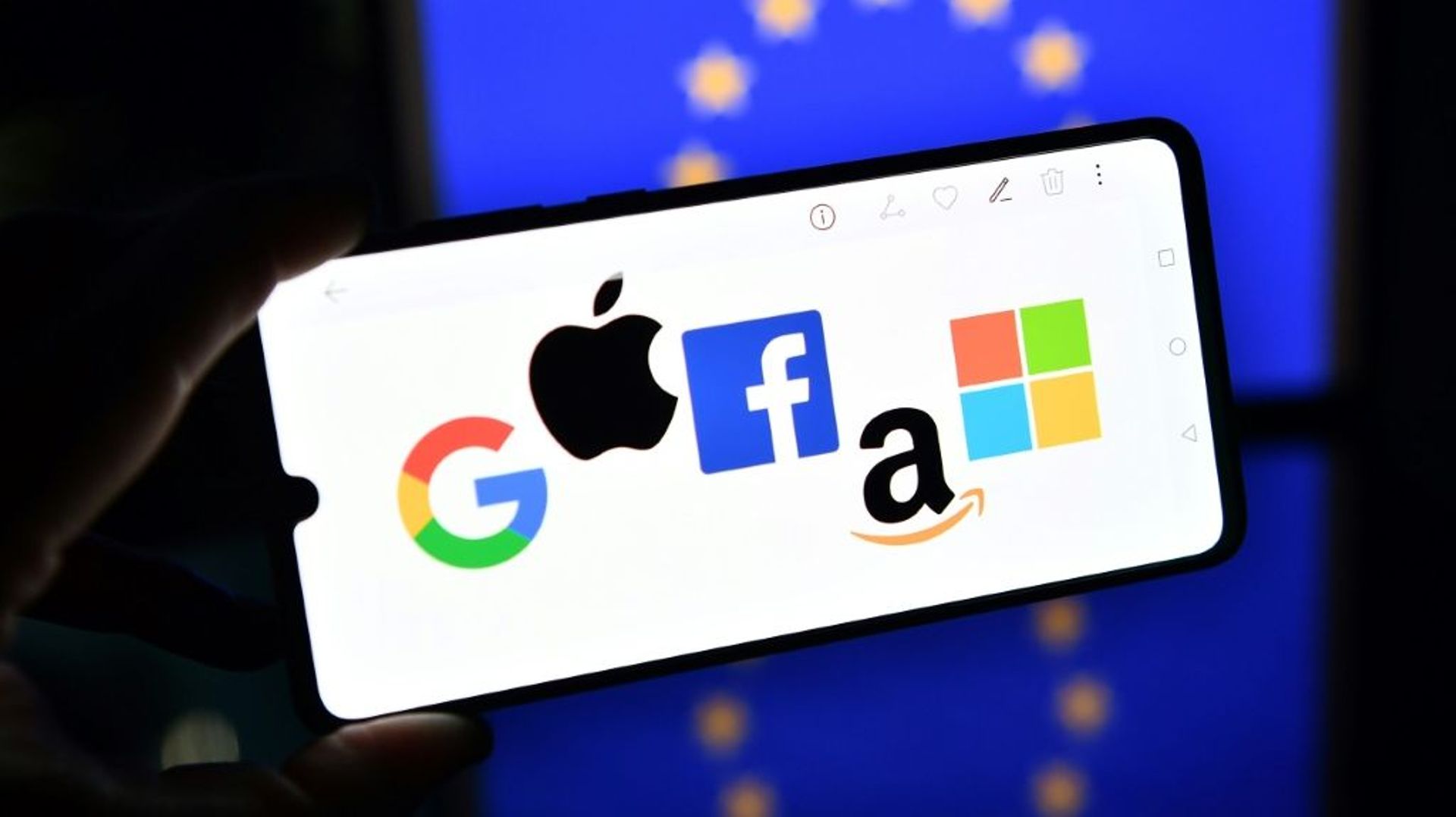 Friday’s deadline determines which internet companies are the biggest in the EU by user numbers -- putting them under enhanced scrutiny by Brussels