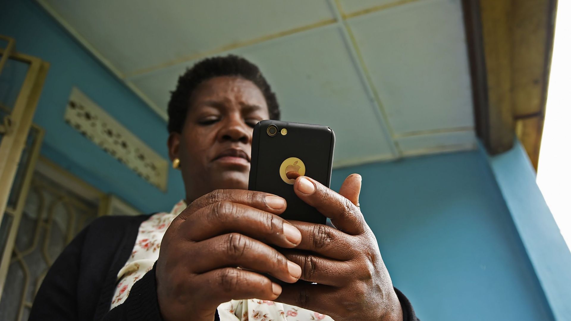 Des millions d’Ougandais délaissent internet à cause d’une taxe sur les réseaux sociaux