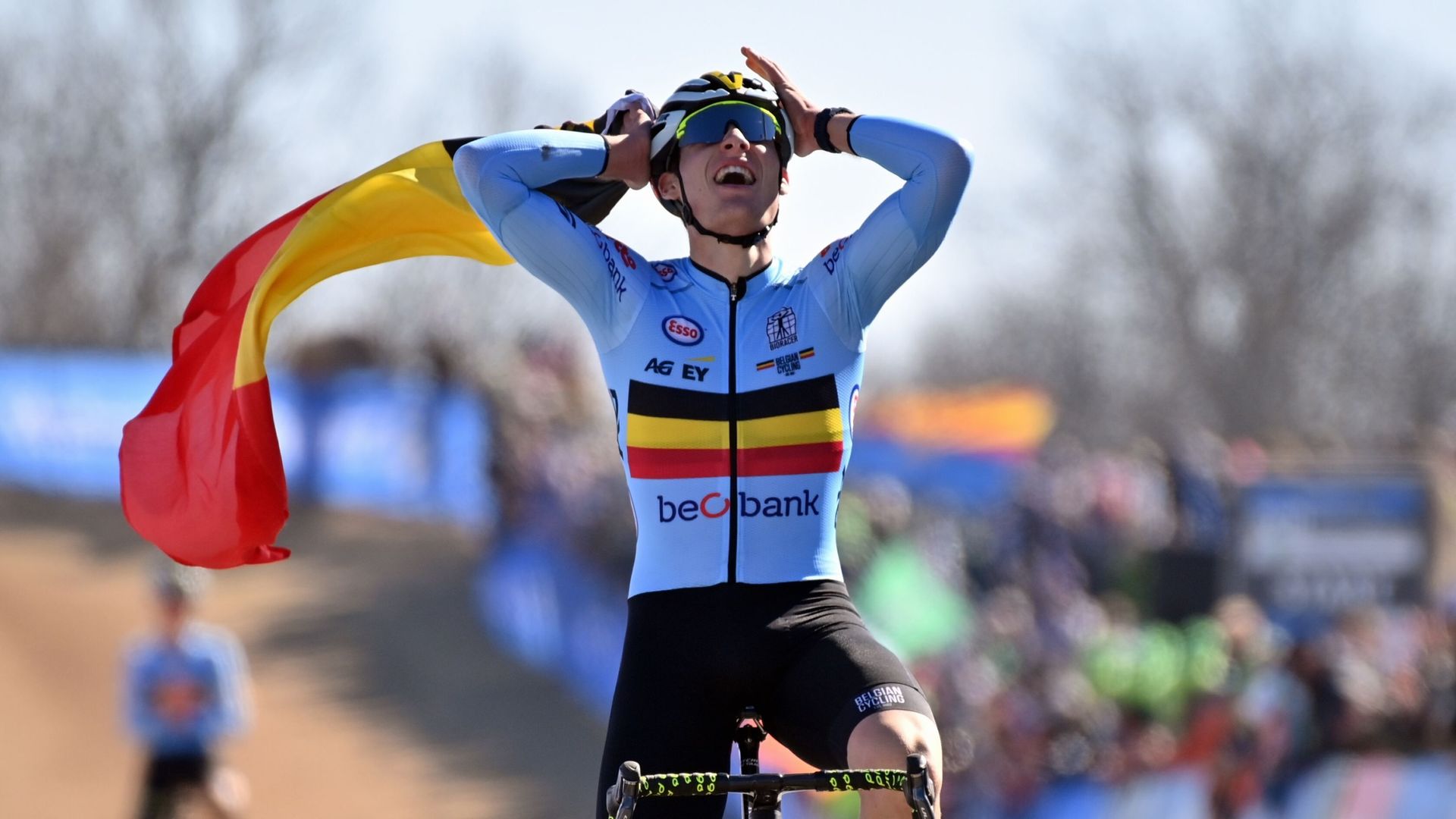 Joran Wyseure a remporté la course espoir des championnats du monde de cyclo-cross.