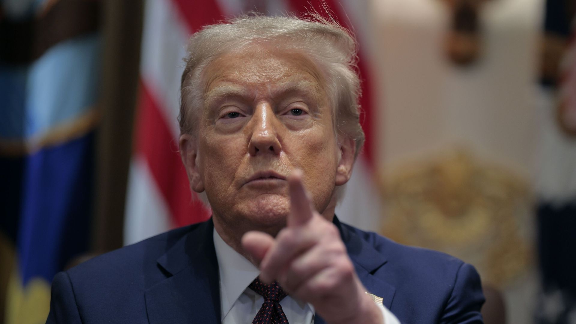 Guerre en Ukraine : Donald Trump n’exclut pas de prendre de nouvelles sanctions contre la Russie