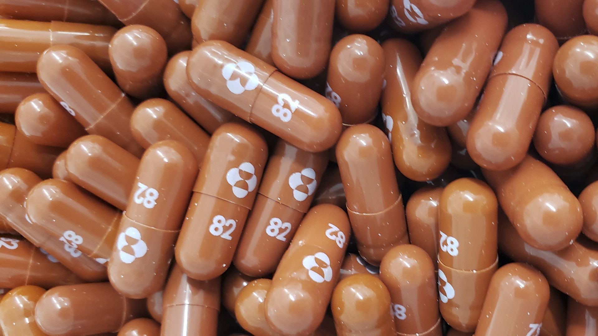 le-danemark-est-le-premier-pays-de-lue-a-autoriser-la-pilule-anti-covid-de-merck