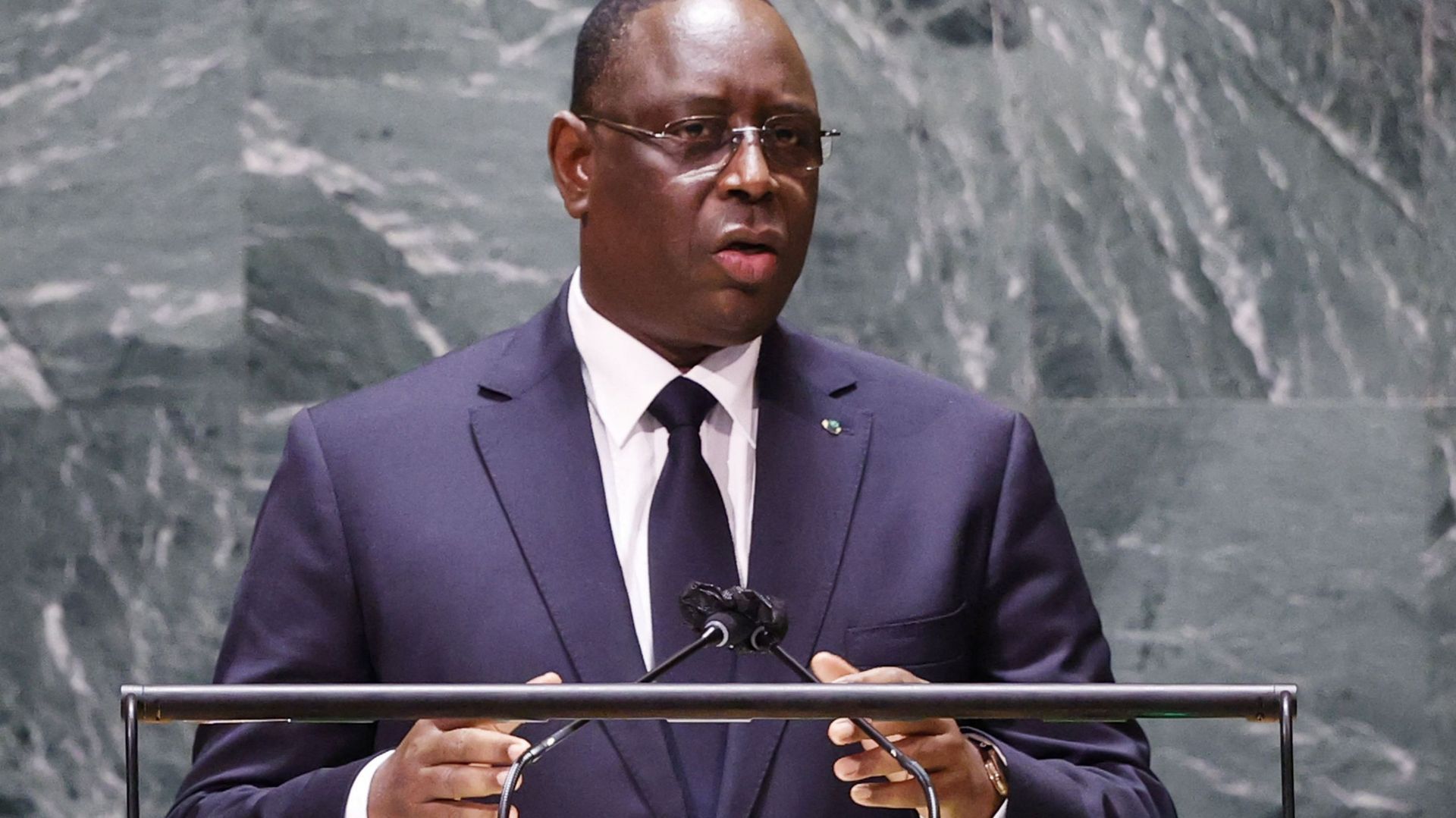 L'Assemblée nationale du Sénégal a adopté un texte rétablissant le poste de Premier ministre supprimé en 2019 par le président Macky Sall (en photo).