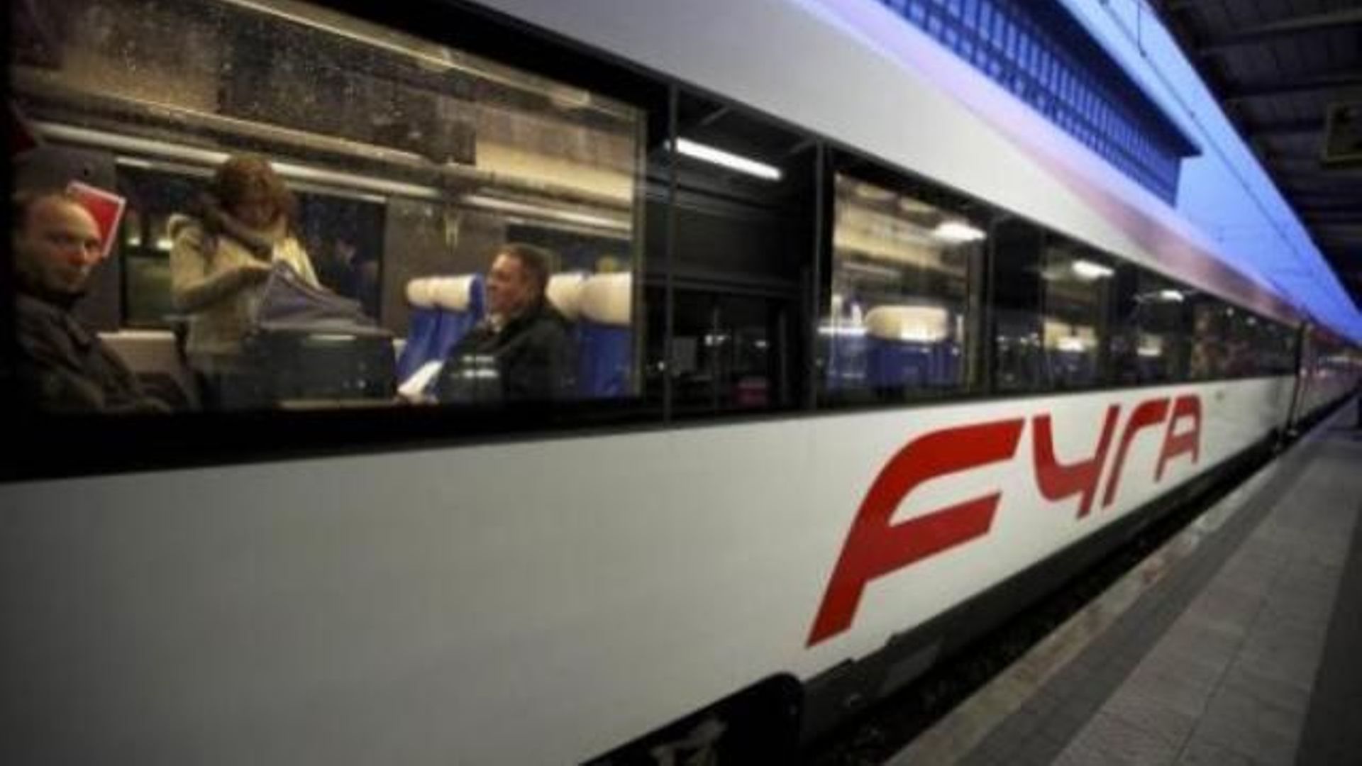 Premiers trajets pour le Fyra qui relie Bruxelles et Amsterdam en 2h