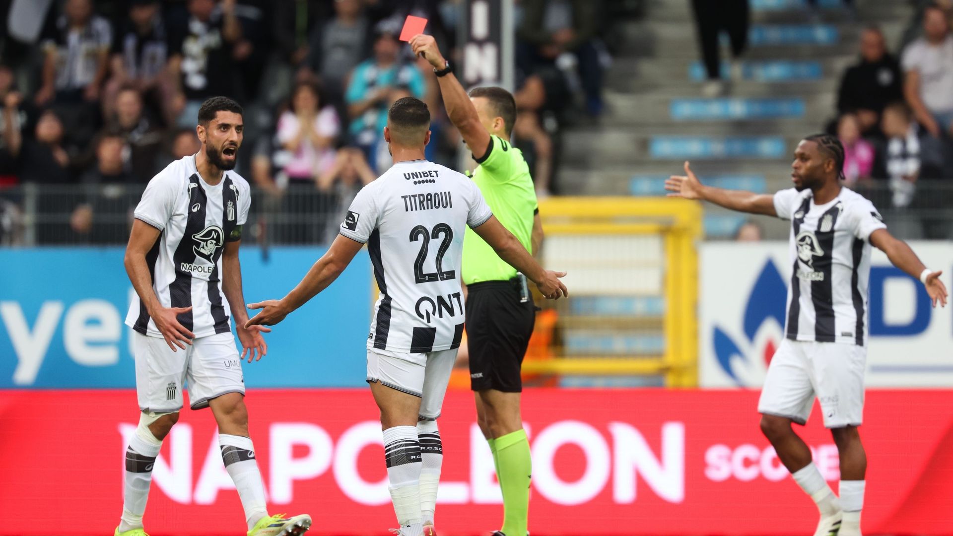 Complètement Foot : Mehdi Bayat et les zèbres sont fâchés, la RAAL confirme à l'extérieur