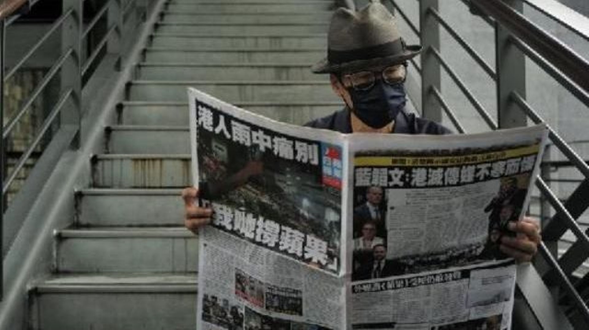 Hong Kong: l'ex-quotidien Apple Daily obtient la "plume d'or" de la liberté de la presse