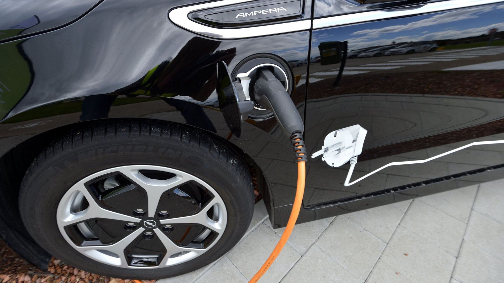 Le batterie per auto elettriche sono una soluzione ideale… in poche condizioni