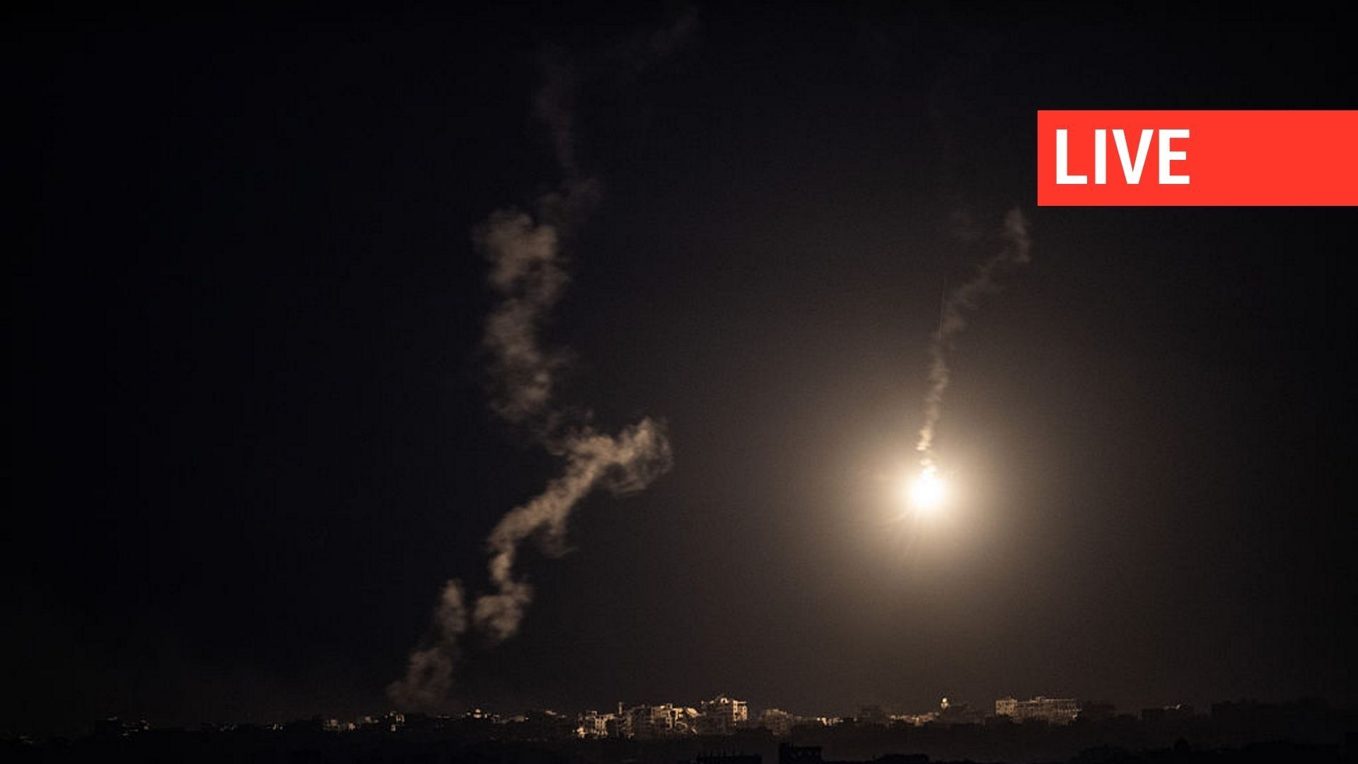 Direct - Guerre au Proche-Orient : "Gaza brûle", déclare le ministre israélien de la Défense après des frappes intenses