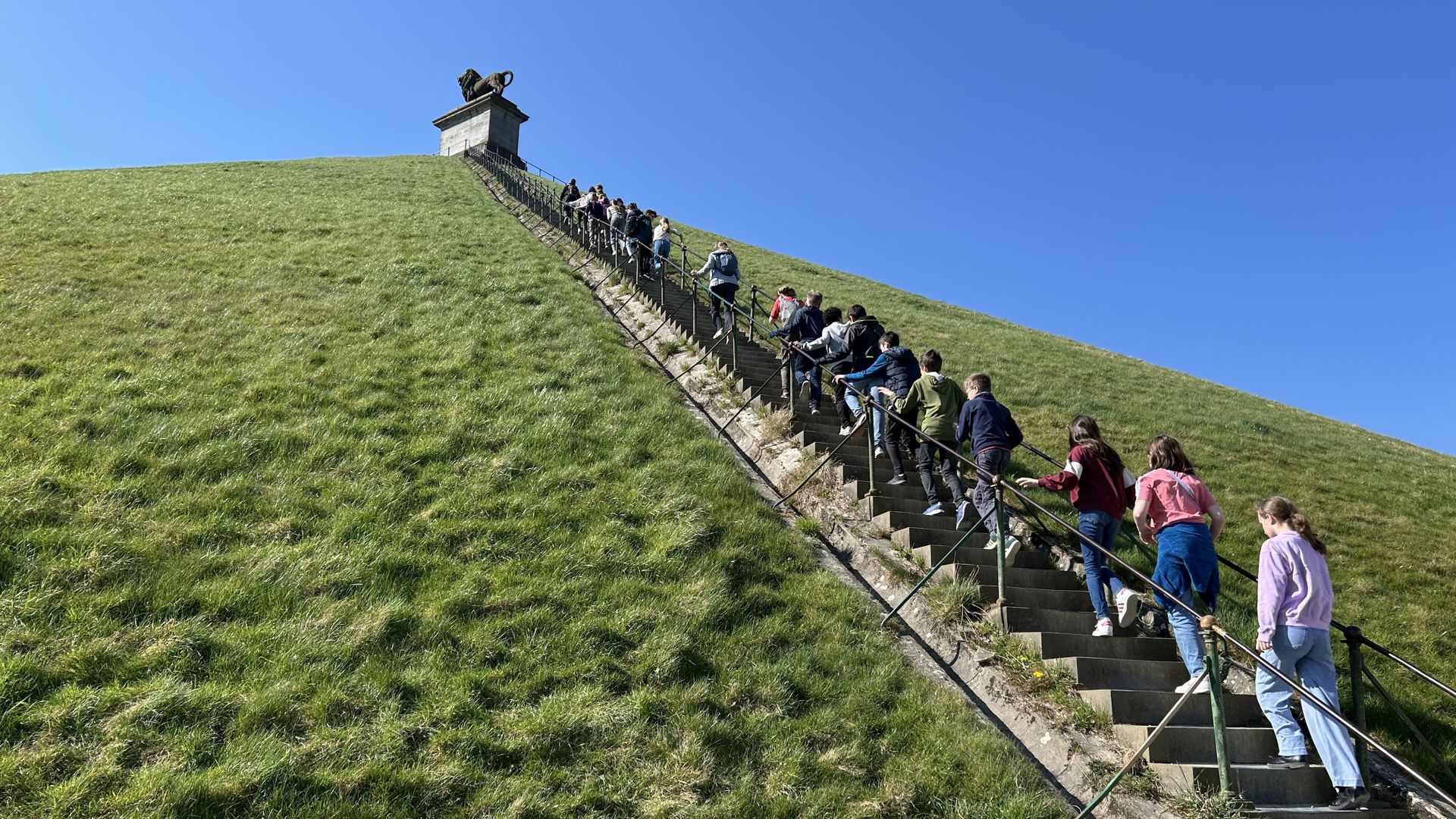 La Butte du Lion sera bien restaurée pour son bicentenaire en 2026, mais le chantier est retardé