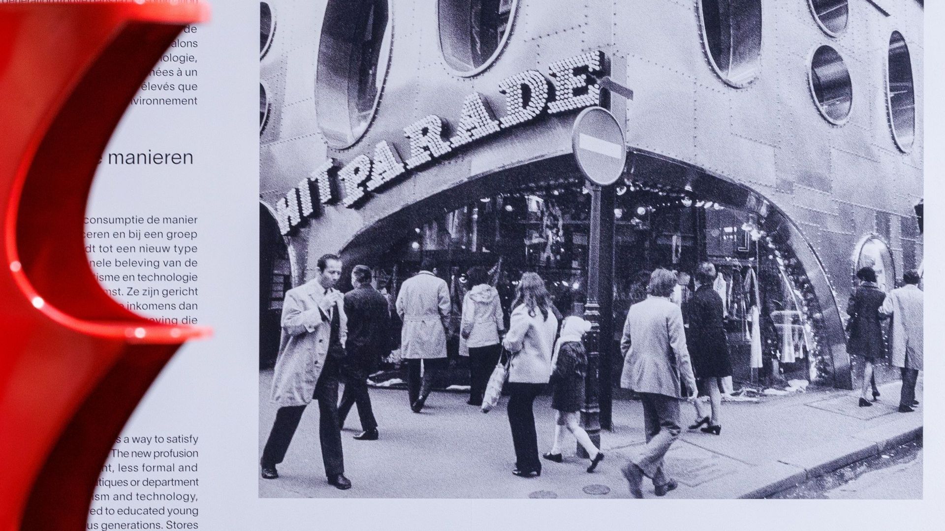 Façade du magasin Hit-Parade, Paris 1966 - Christian Girard (1926-2008)