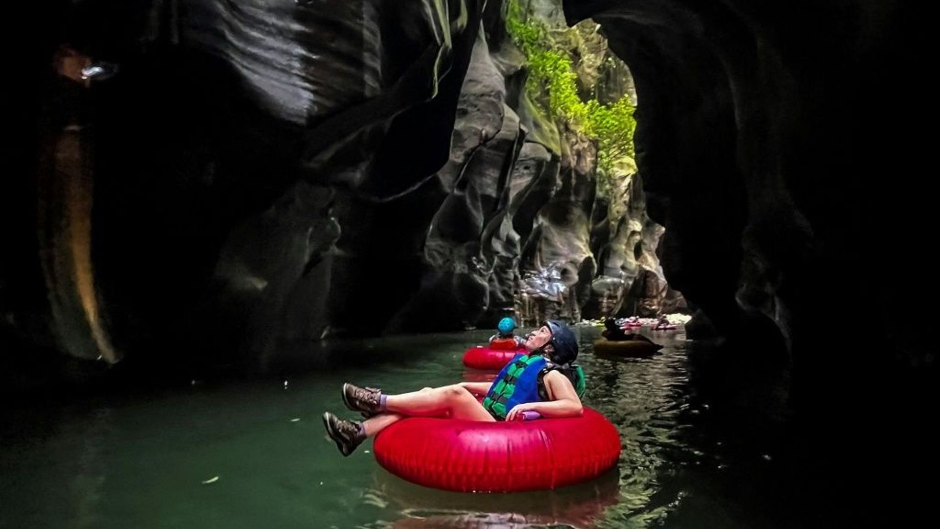 En Colombie, l'ancien canyon des guérilleros révèle sa beauté.