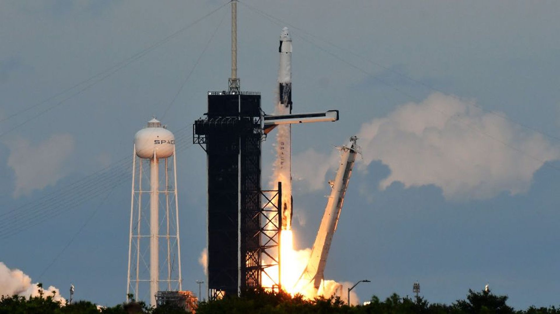 La fusée Falcon 9 de SpaceX le 21 mai au Kennedy Space Center.