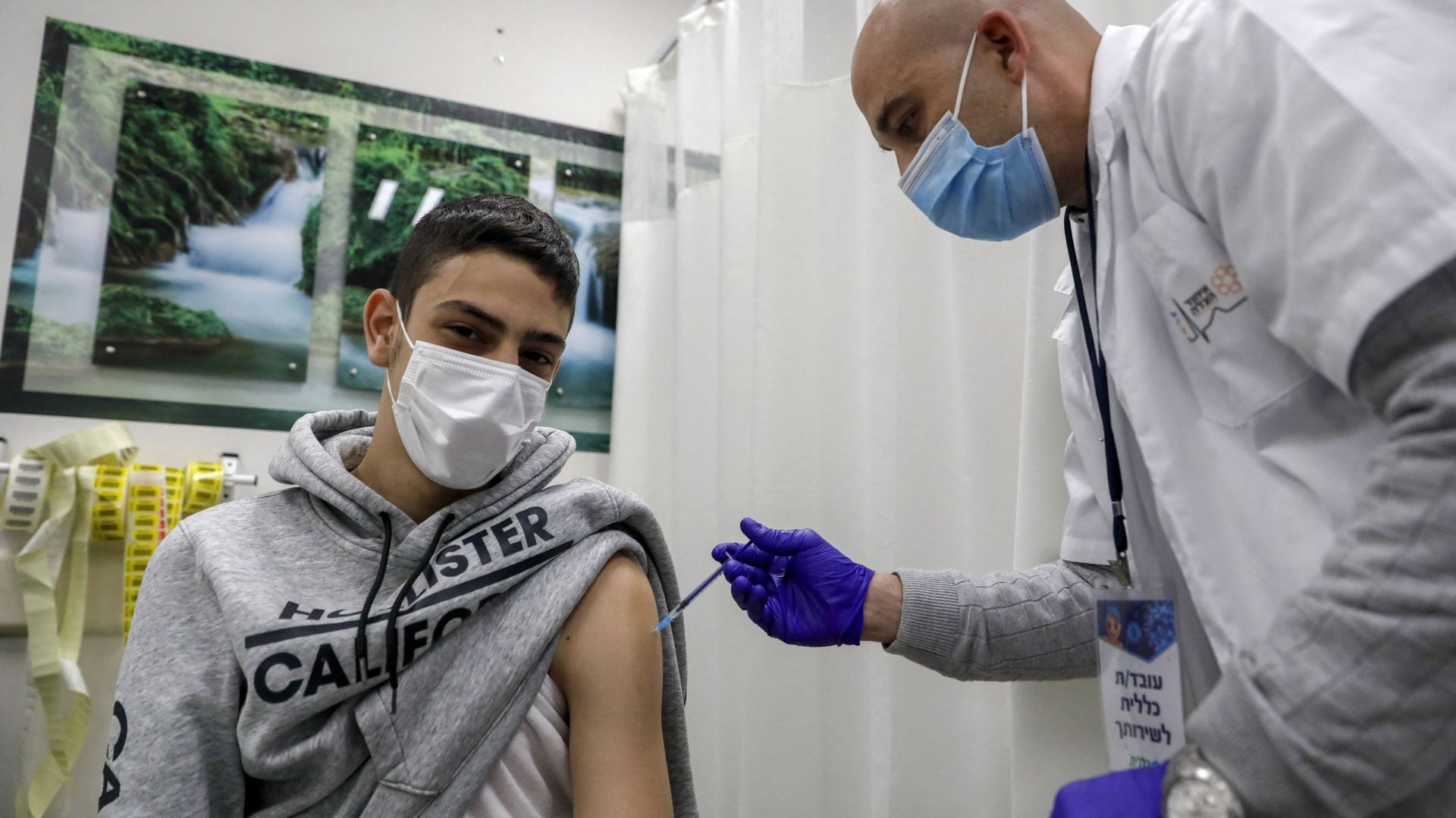 Israël lance la campagne de vaccination des Palestiniens ayant un permis de travail