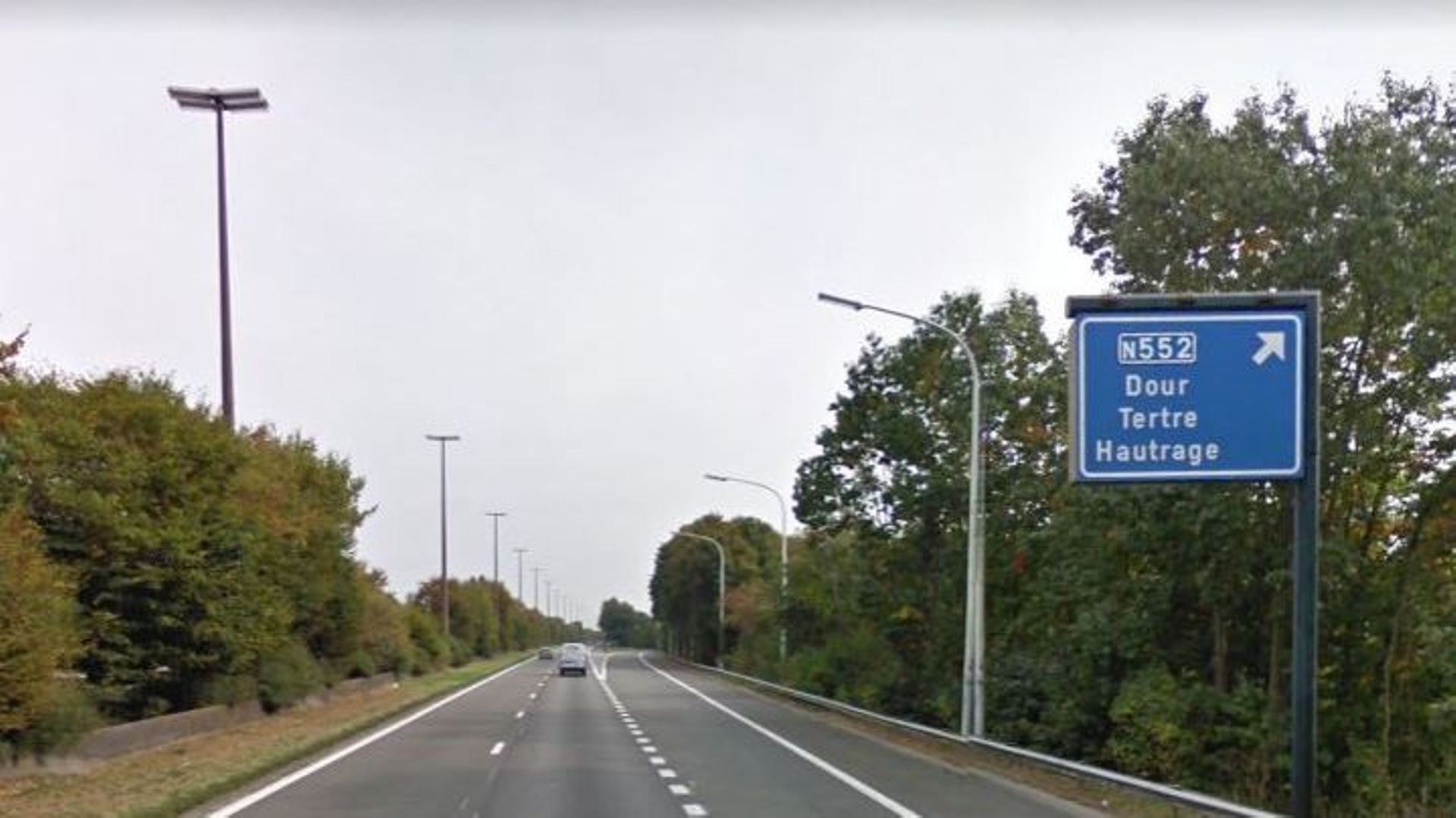 Fermeture de l'autoroute E19E42/A7 dans le sens DourMons dans la nuit