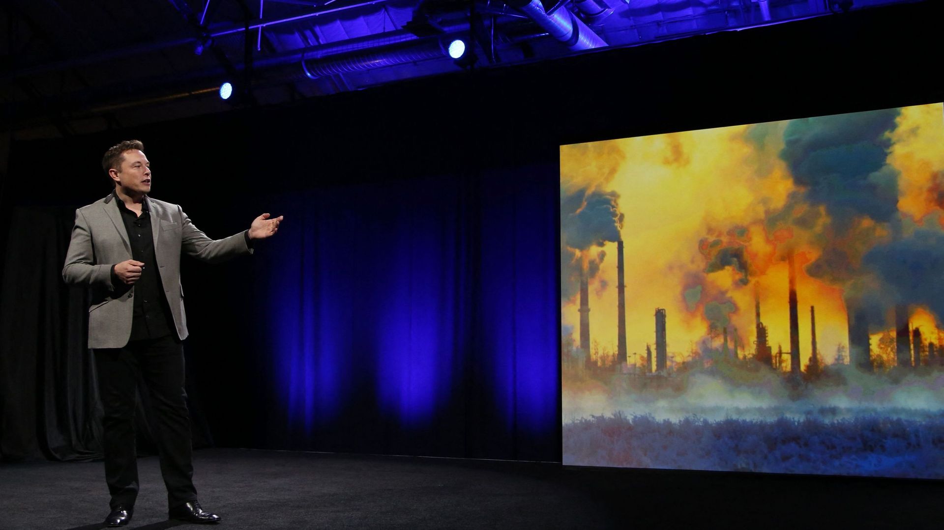 Elon Musk et l’argument environnemental pour son usine de batteries à Hawthorme, en Californie, le 30 avril 2015.