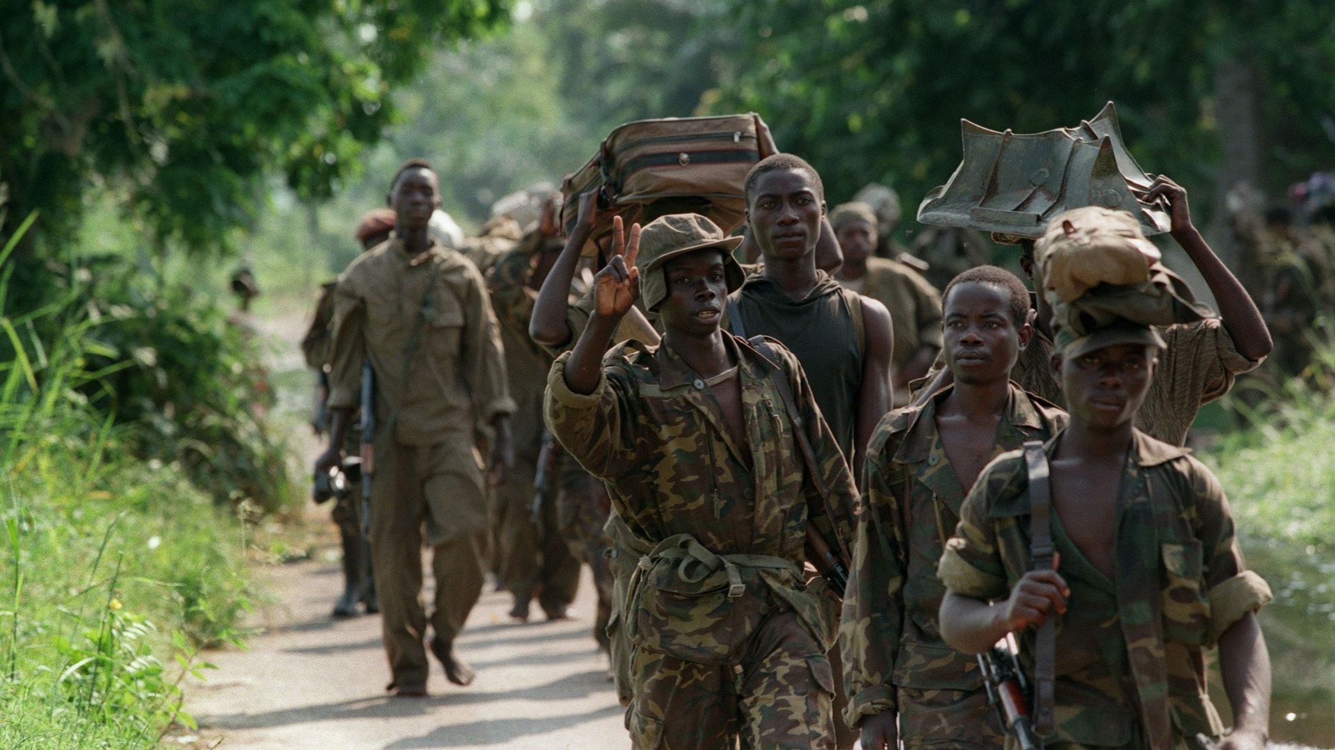 Soldats AFDL avançant sur Kinshasa en 1997