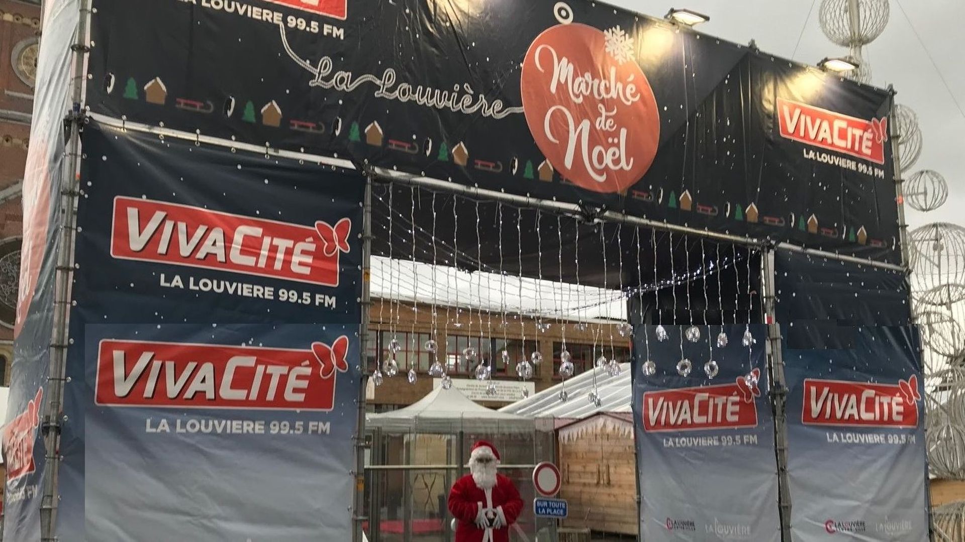 Le Père Noël, présent en 2019 à La Louvière, ne pourra pas déambuler sur le marché de Noël cette année